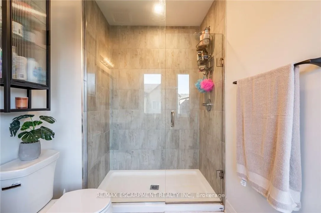 Photo 36 of 16 Raspberry Lane, Guelph, Grange Road — HOMEH