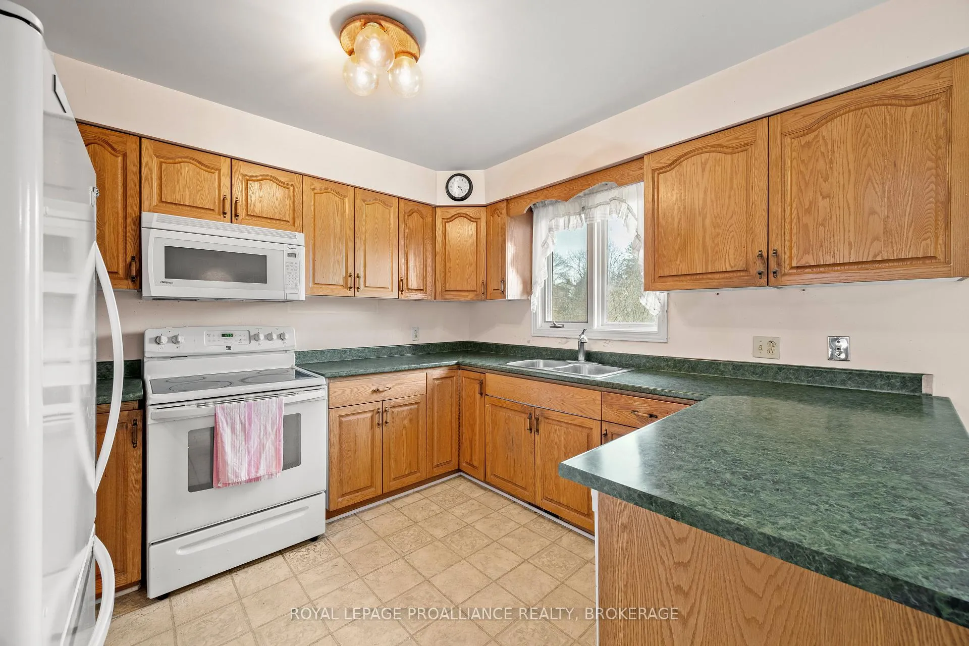 Photo 21 of 901 Mona Drive, Kingston, North of Taylor-Kidd Blvd — HOMEH