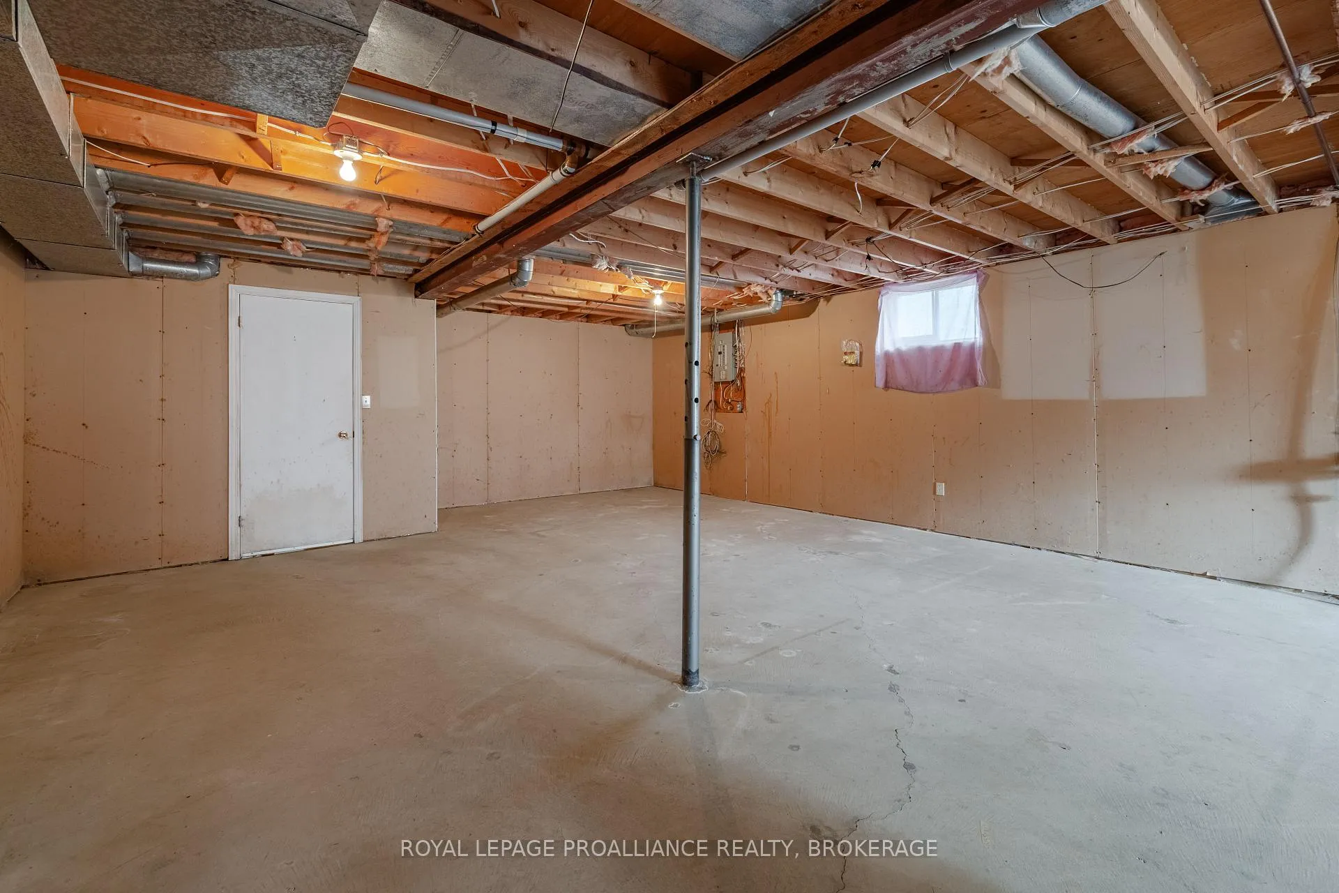 Photo 38 of 901 Mona Drive, Kingston, North of Taylor-Kidd Blvd — HOMEH