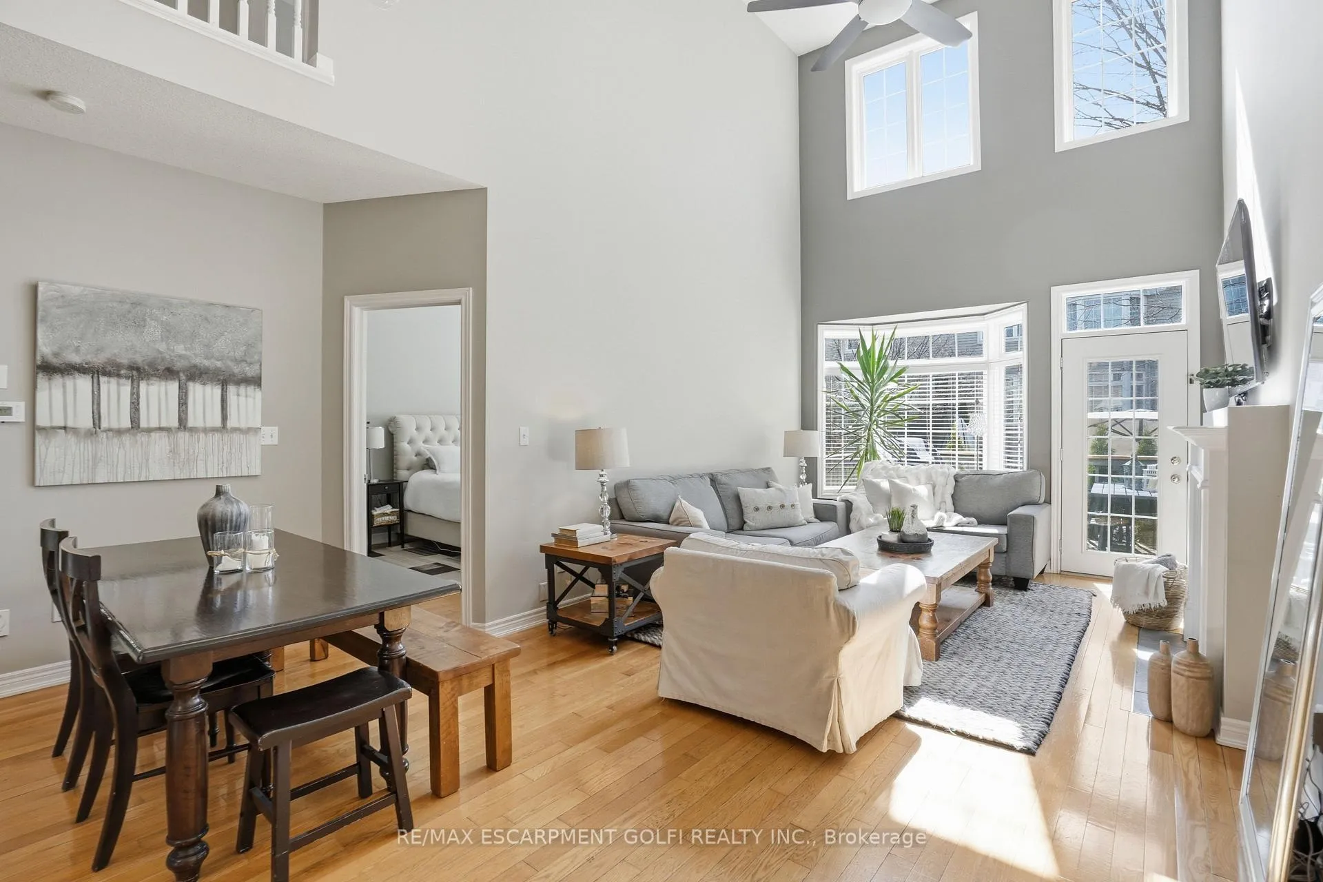 Photo 12 of 52 Sunnycroft Court, Hamilton, Waterdown — HOMEH