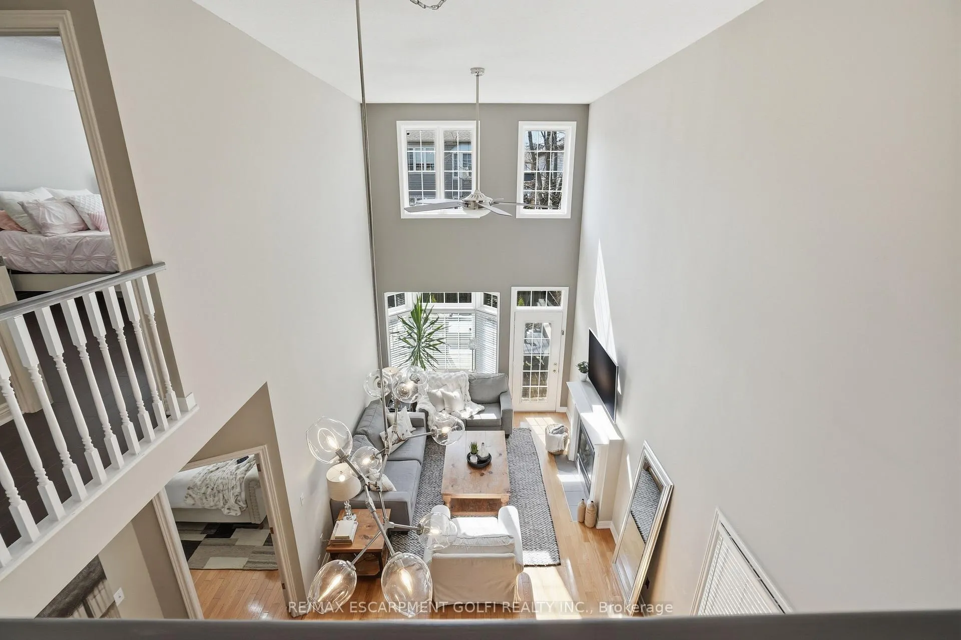 Photo 19 of 52 Sunnycroft Court, Hamilton, Waterdown — HOMEH