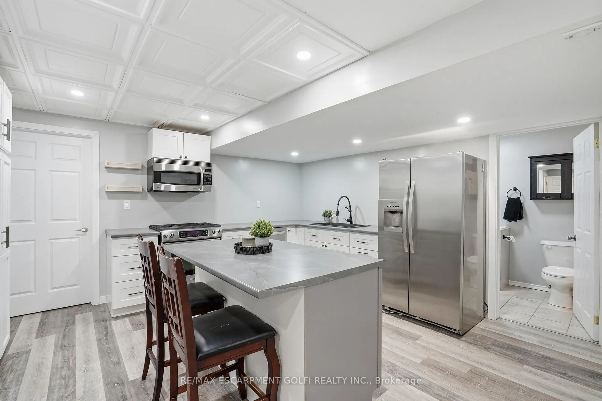 Photo 26 of 52 Sunnycroft Court, Hamilton, Waterdown — HOMEH