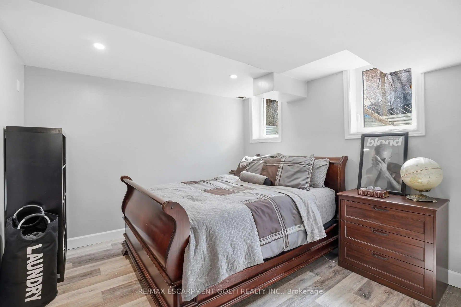 Photo 28 of 52 Sunnycroft Court, Hamilton, Waterdown — HOMEH