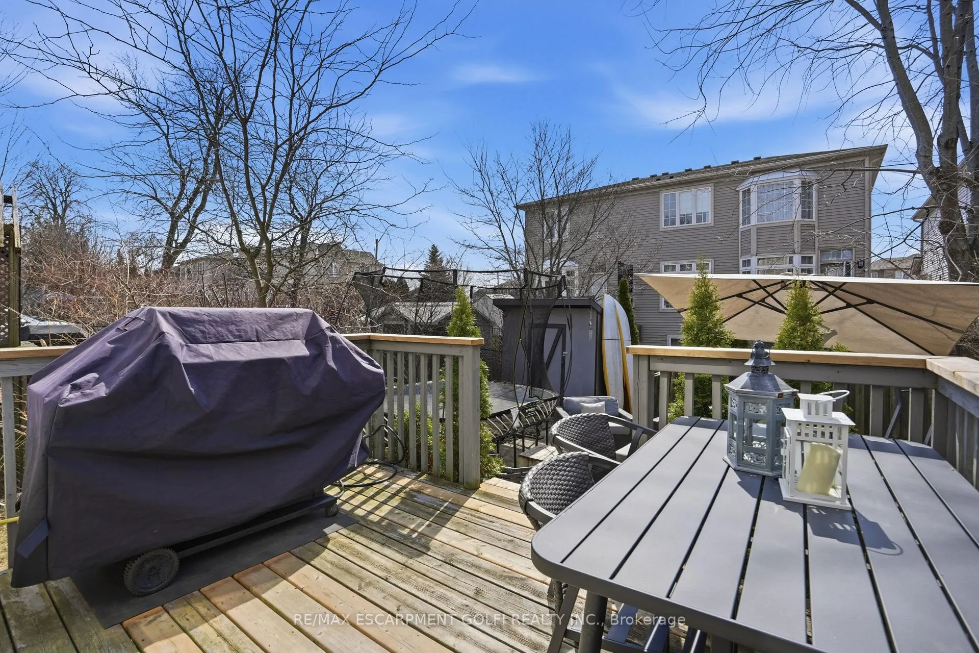 Photo 31 of 52 Sunnycroft Court, Hamilton, Waterdown — HOMEH