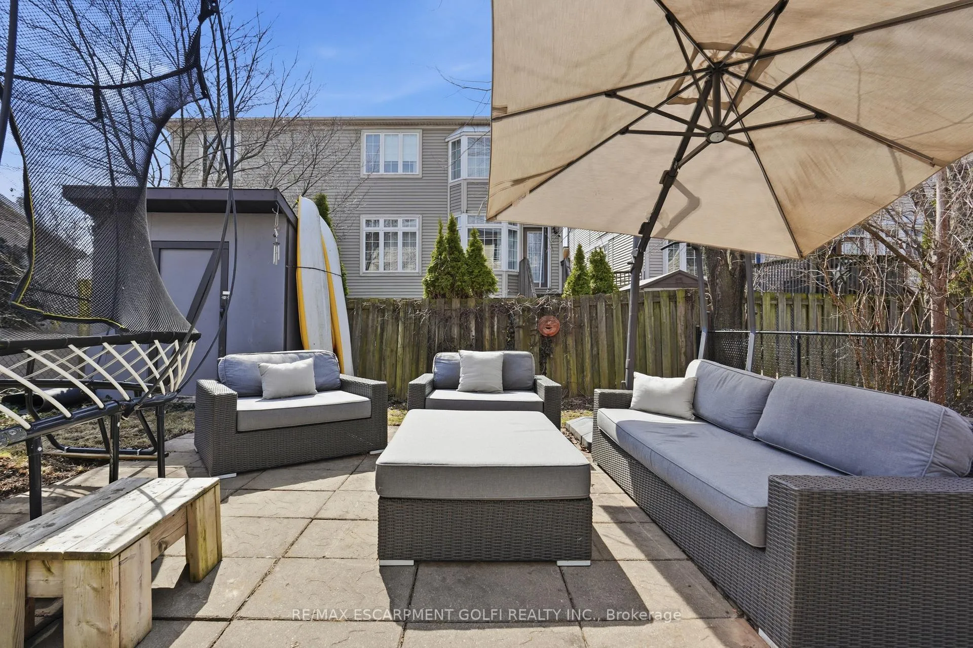 Photo 32 of 52 Sunnycroft Court, Hamilton, Waterdown — HOMEH
