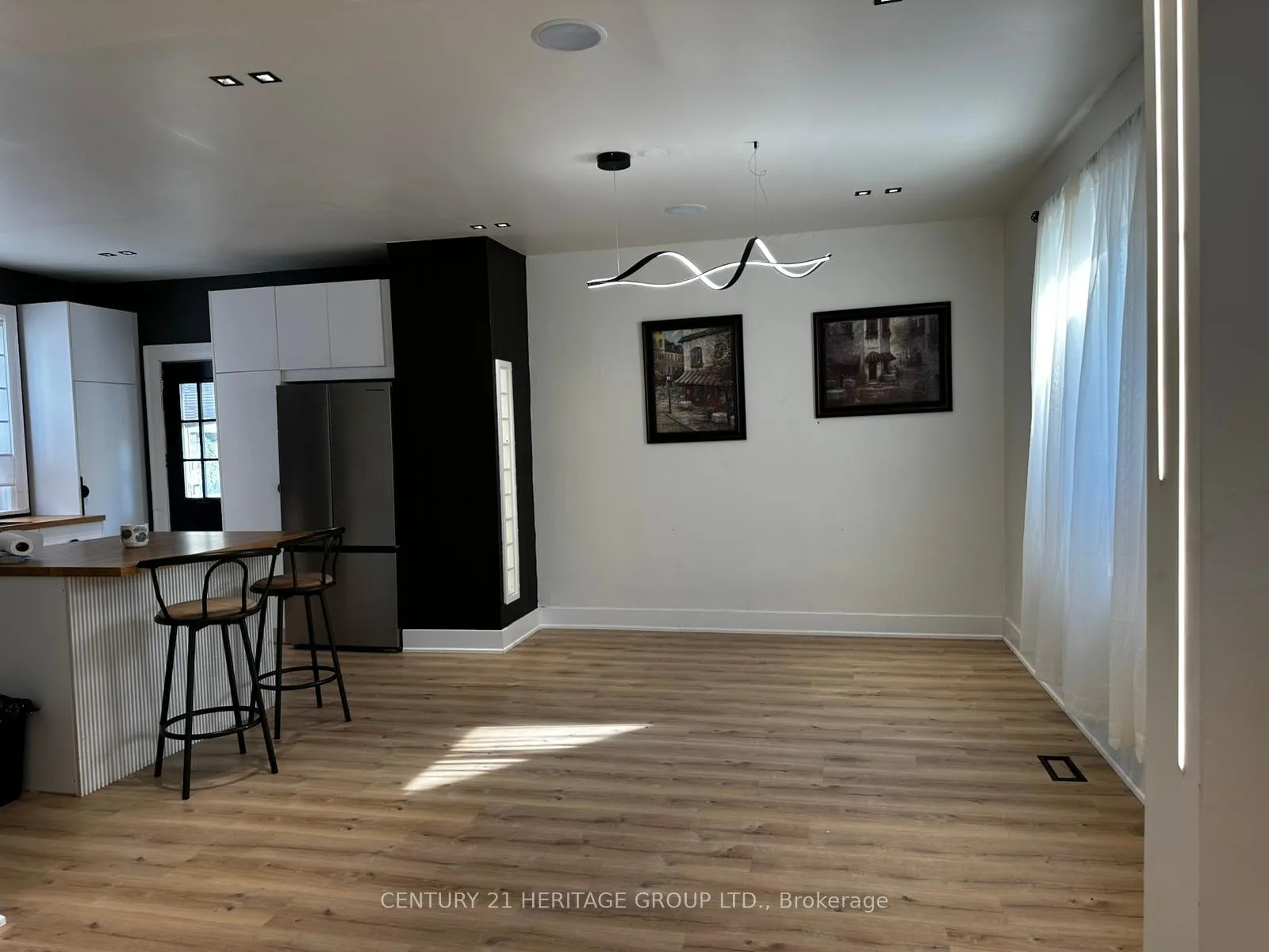 Photo 1 of 175 Park Road S, Oshawa, Vanier — HOMEH