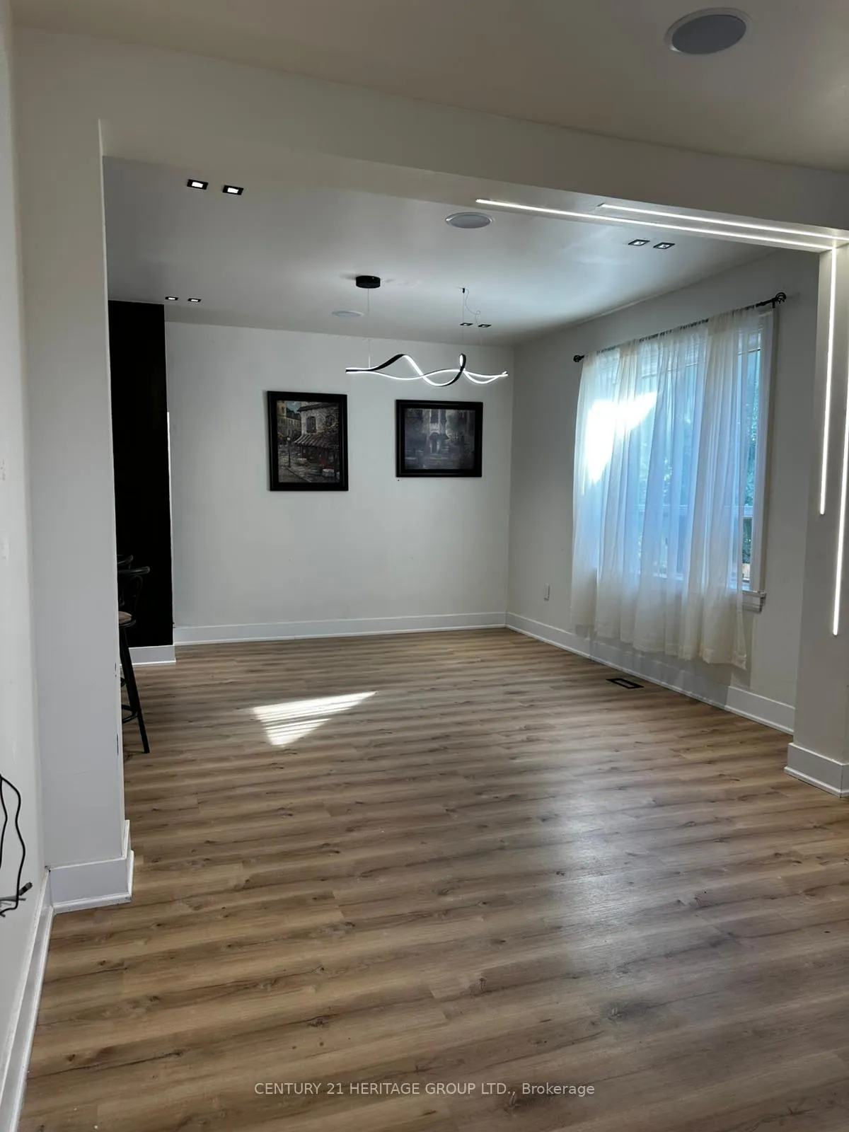Photo 10 of 175 Park Road S, Oshawa, Vanier — HOMEH
