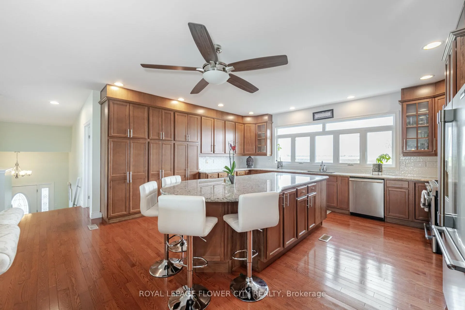 Photo 10 of 4750 Talbot Trail, Chatham-Kent, Tilbury East — HOMEH