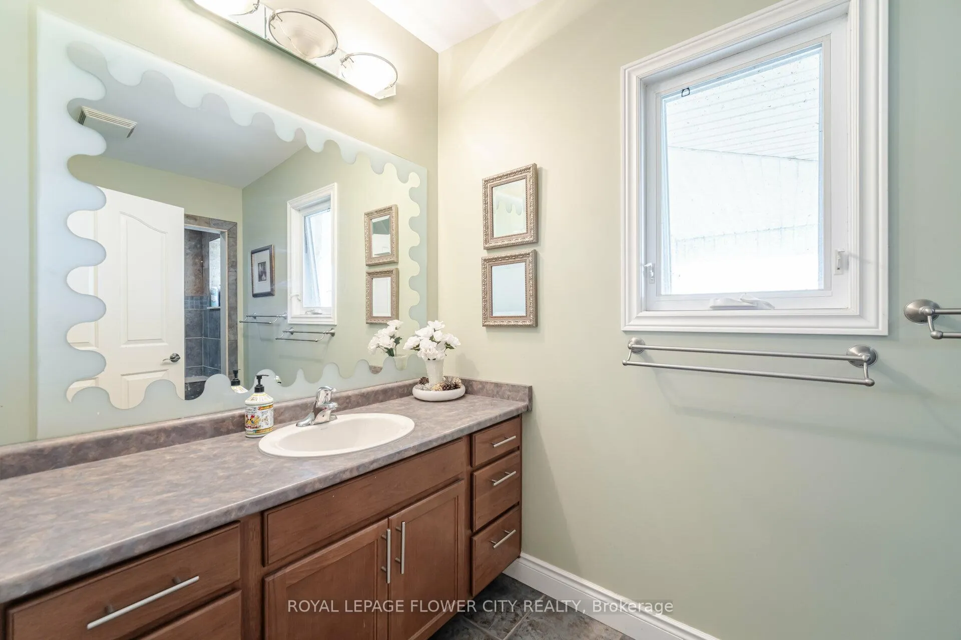 Photo 18 of 4750 Talbot Trail, Chatham-Kent, Tilbury East — HOMEH