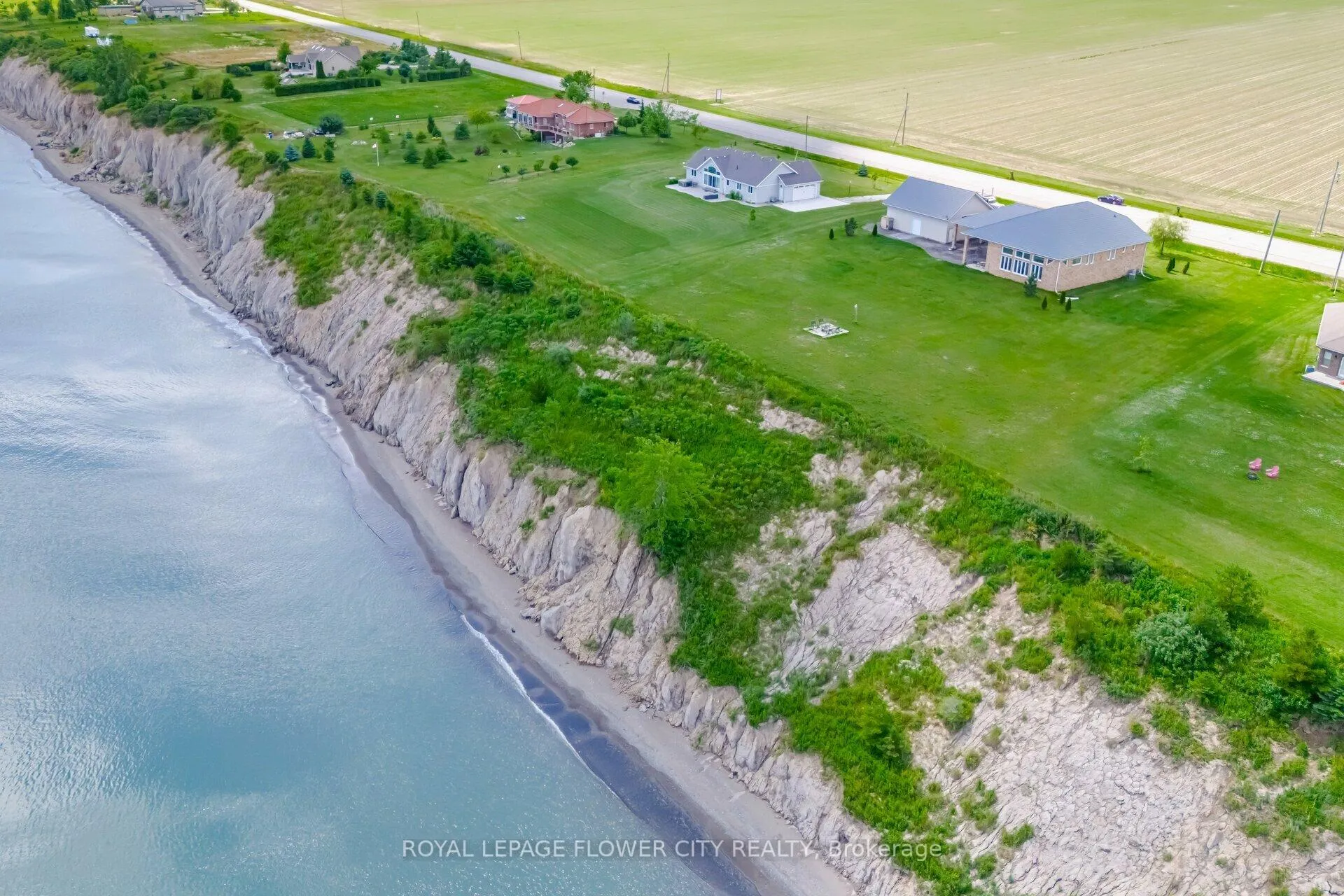 Photo 37 of 4750 Talbot Trail, Chatham-Kent, Tilbury East — HOMEH