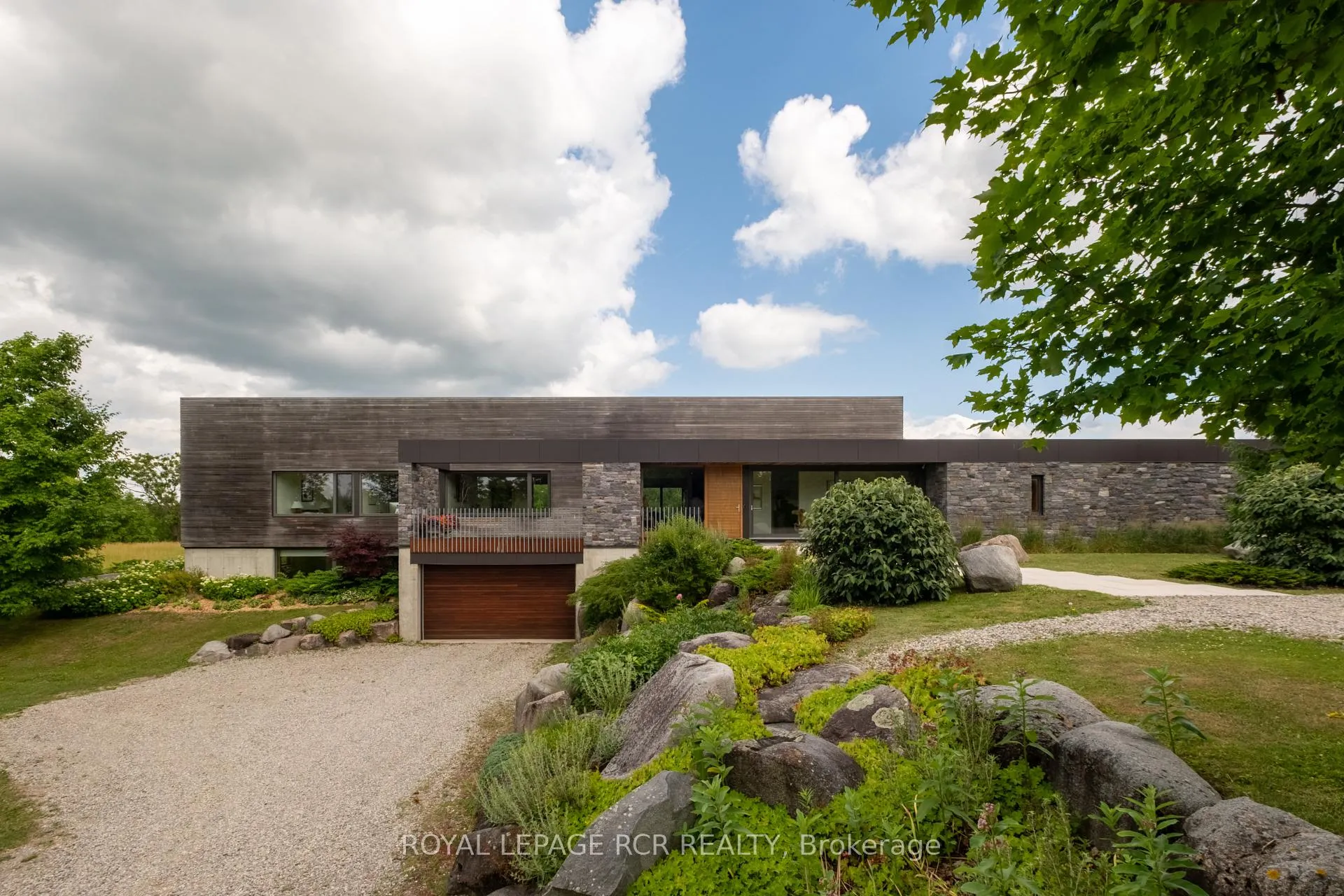 Photo 10 of 5211 Tenth Line, Erin, Rural Erin — HOMEH