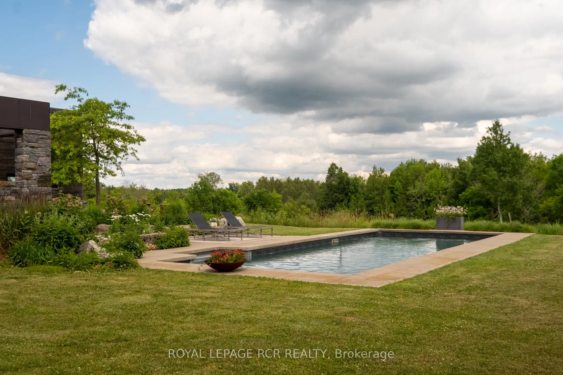 Photo 52 of 5211 Tenth Line, Erin, Rural Erin — HOMEH