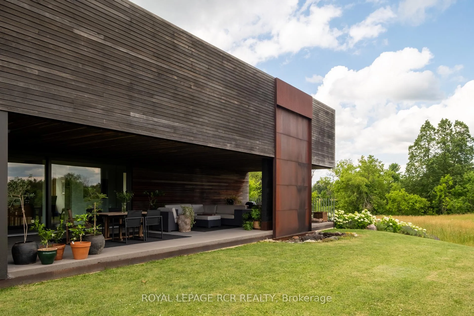 Photo 63 of 5211 Tenth Line, Erin, Rural Erin — HOMEH