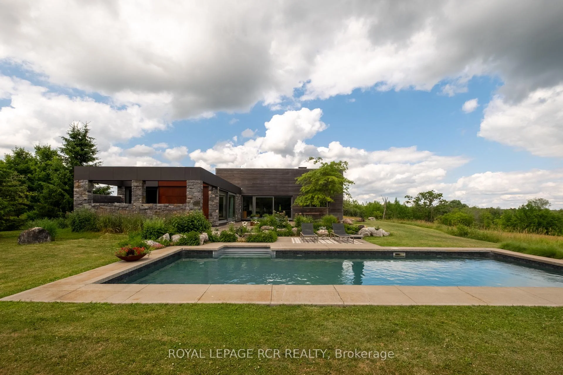 Photo 86 of 5211 Tenth Line, Erin, Rural Erin — HOMEH