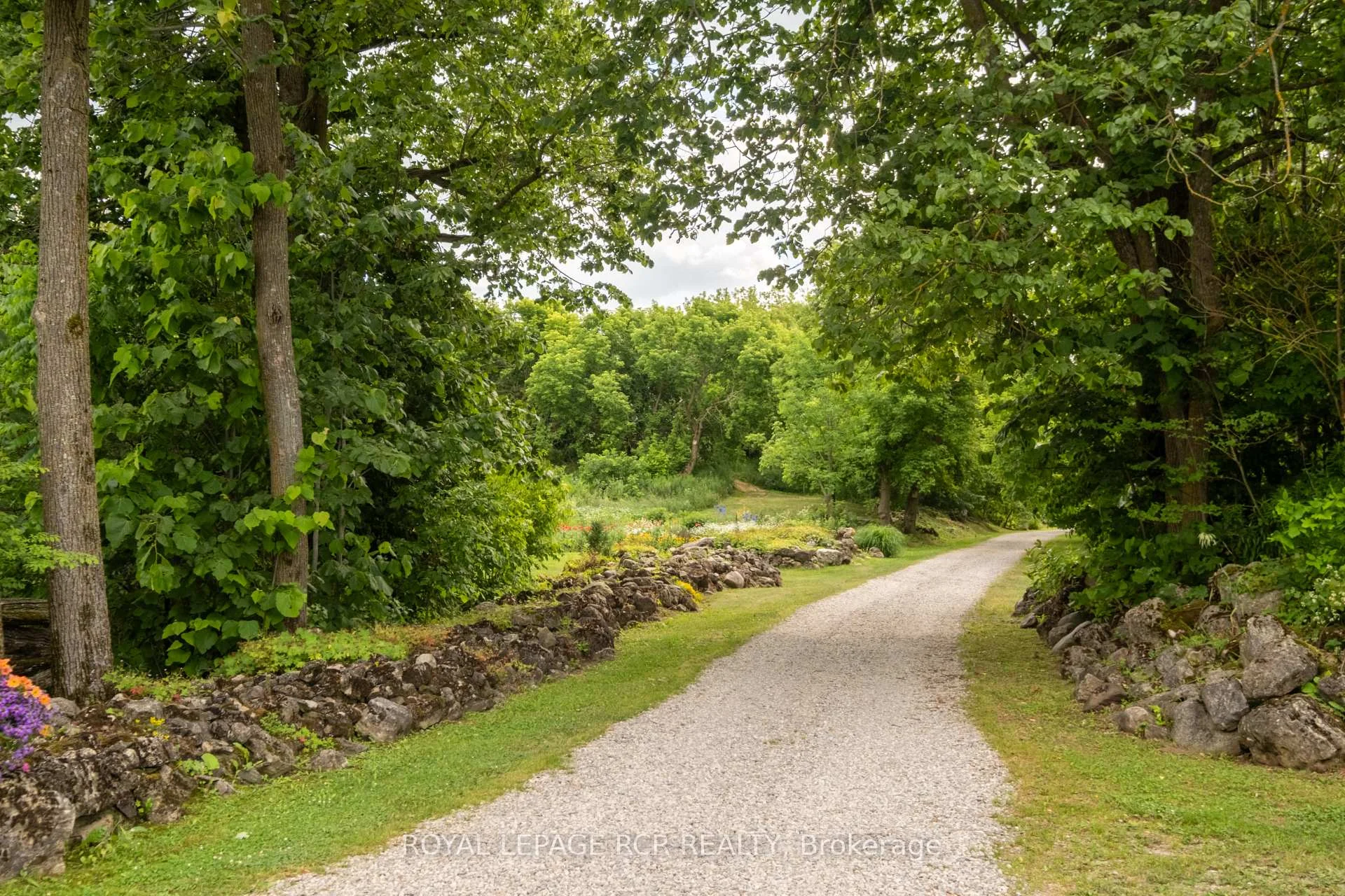 Photo 87 of 5211 Tenth Line, Erin, Rural Erin — HOMEH