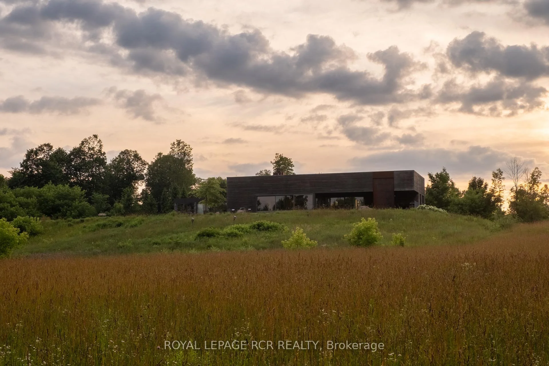 Photo 88 of 5211 Tenth Line, Erin, Rural Erin — HOMEH