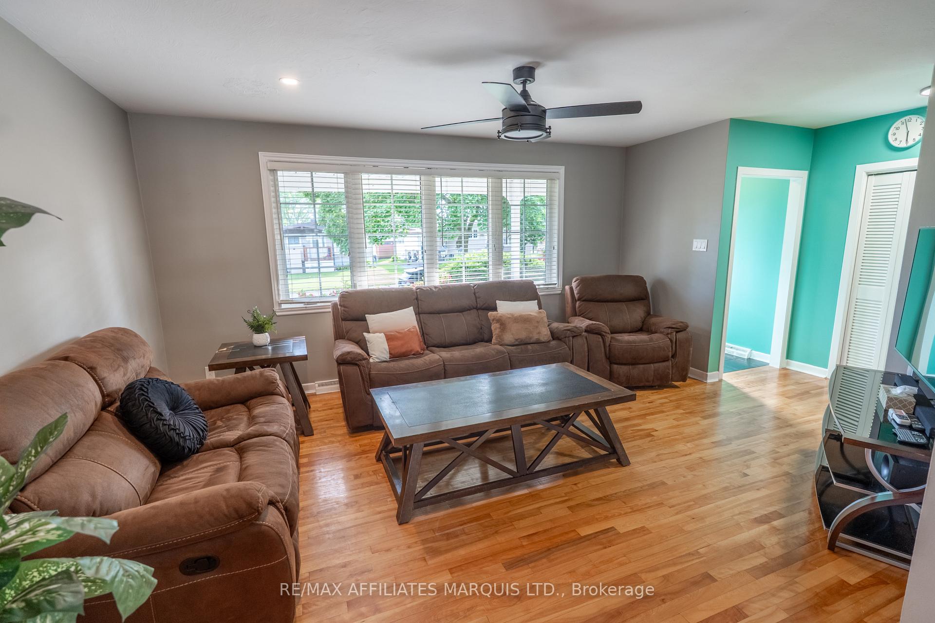 Photo 4 of 412 Leitch Drive, Cornwall — HOMEH
