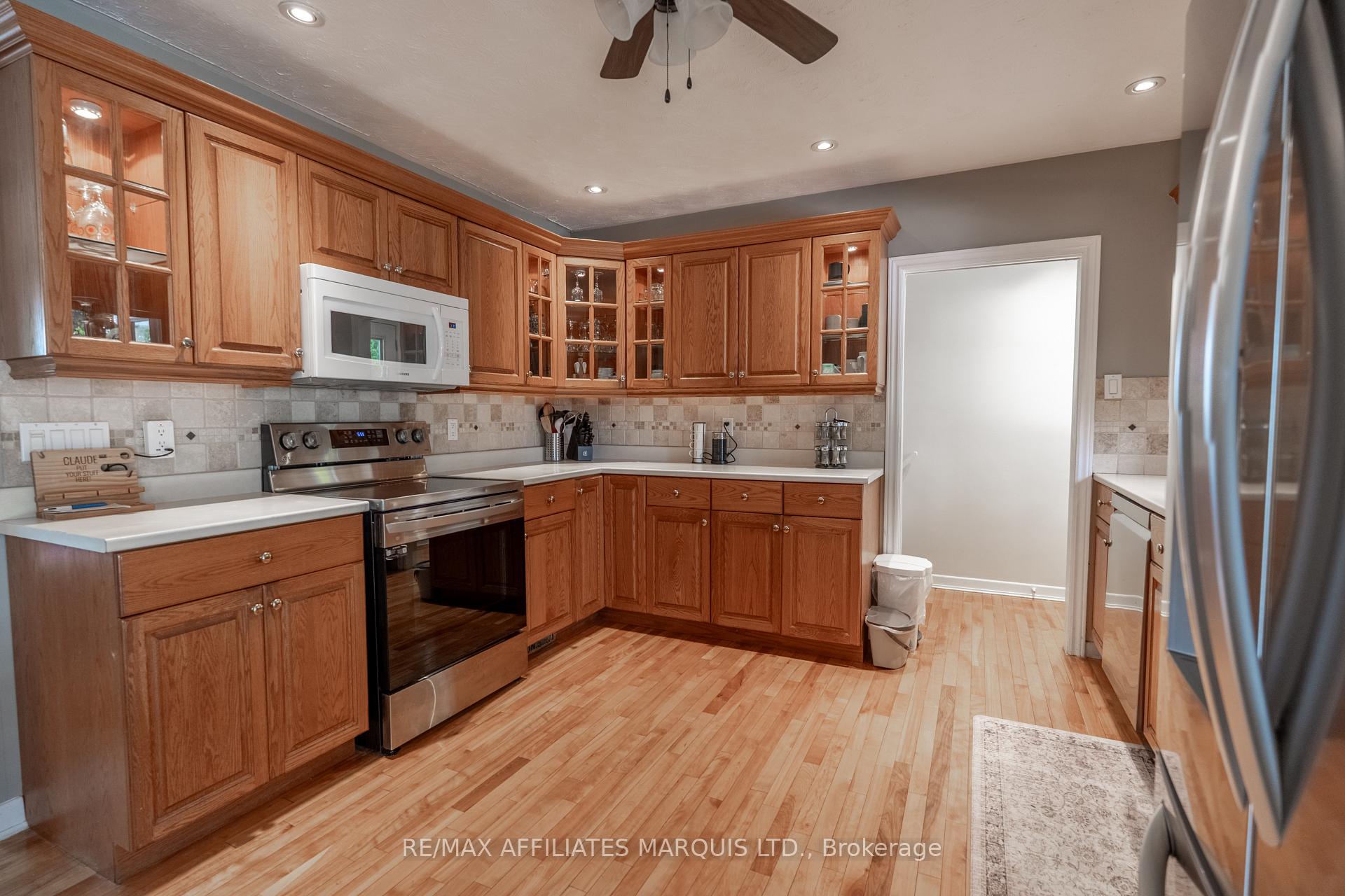 Photo 10 of 412 Leitch Drive, Cornwall — HOMEH