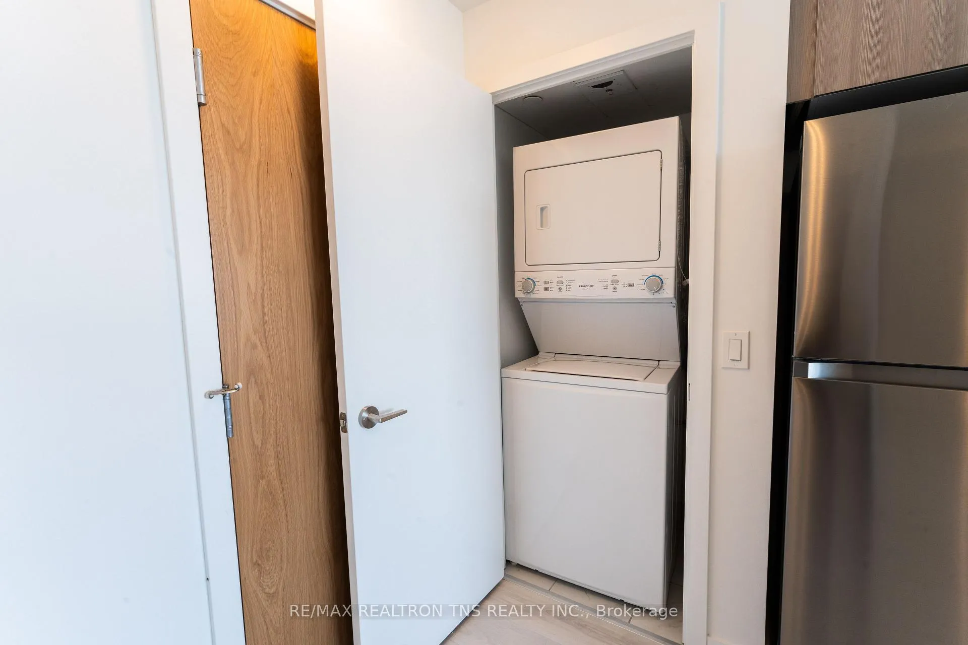Photo 15 of Unit 2801, 1435 Celebration Drive, Pickering, Bay Ridges — HOMEH