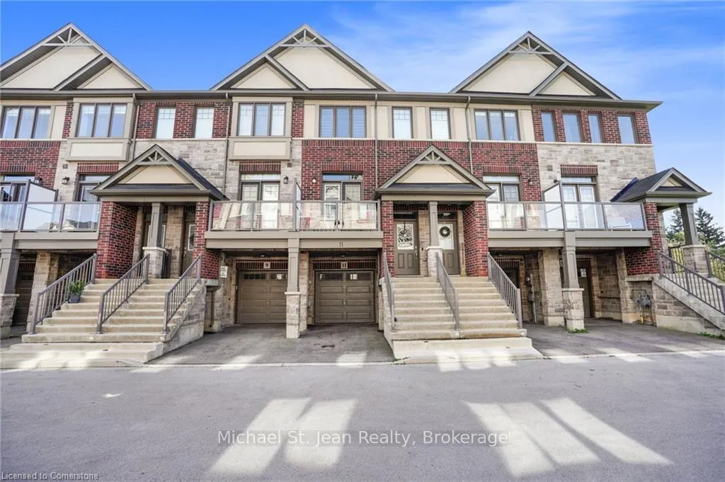 Photo 2 of 11 Pringle Lane, Hamilton, Ancaster — HOMEH