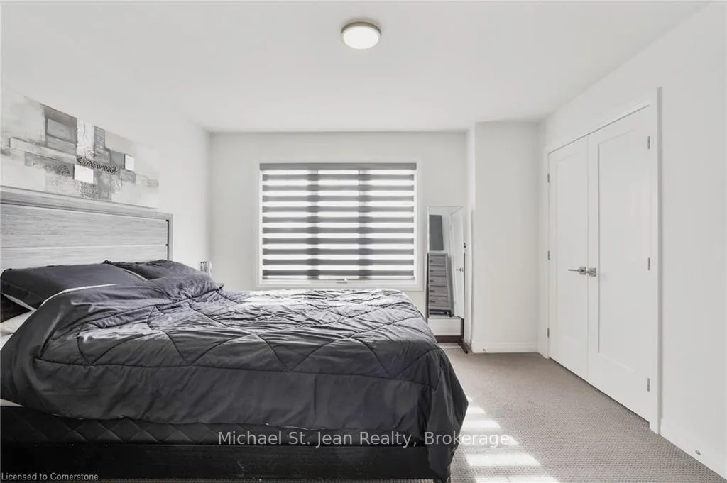 Photo 15 of 11 Pringle Lane, Hamilton, Ancaster — HOMEH
