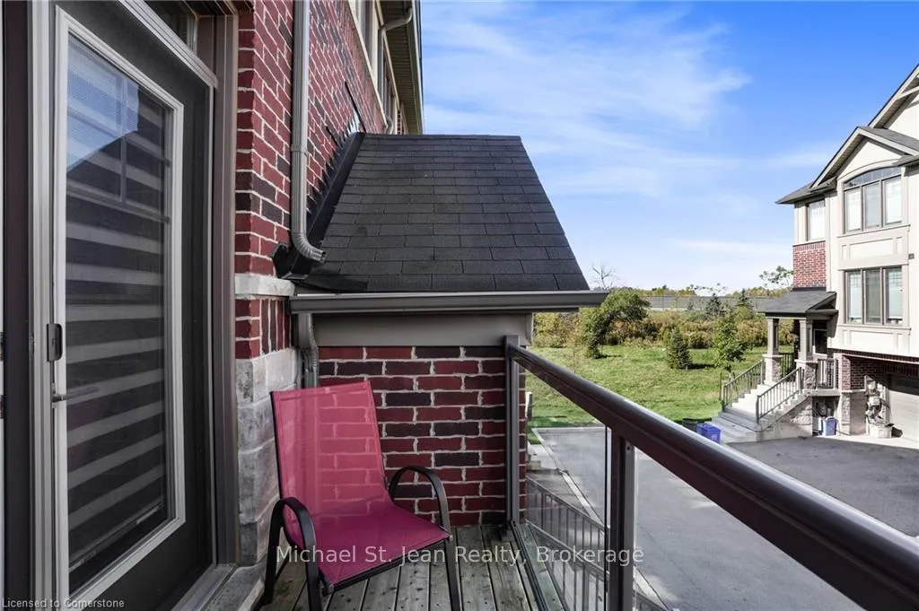 Photo 32 of 11 Pringle Lane, Hamilton, Ancaster — HOMEH