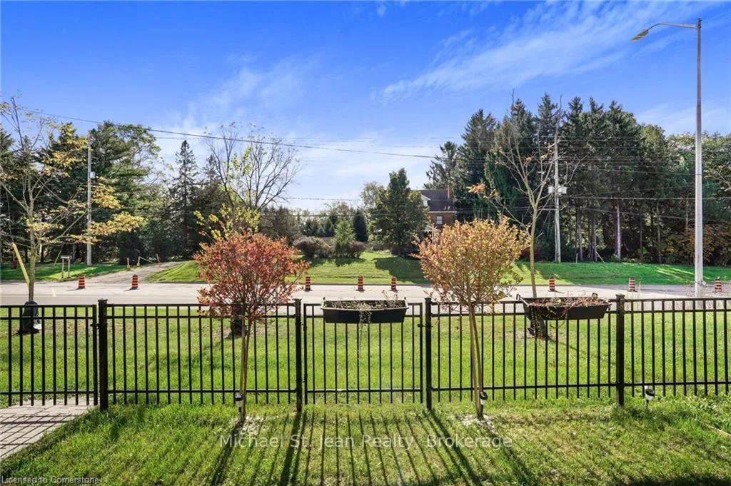 Photo 34 of 11 Pringle Lane, Hamilton, Ancaster — HOMEH