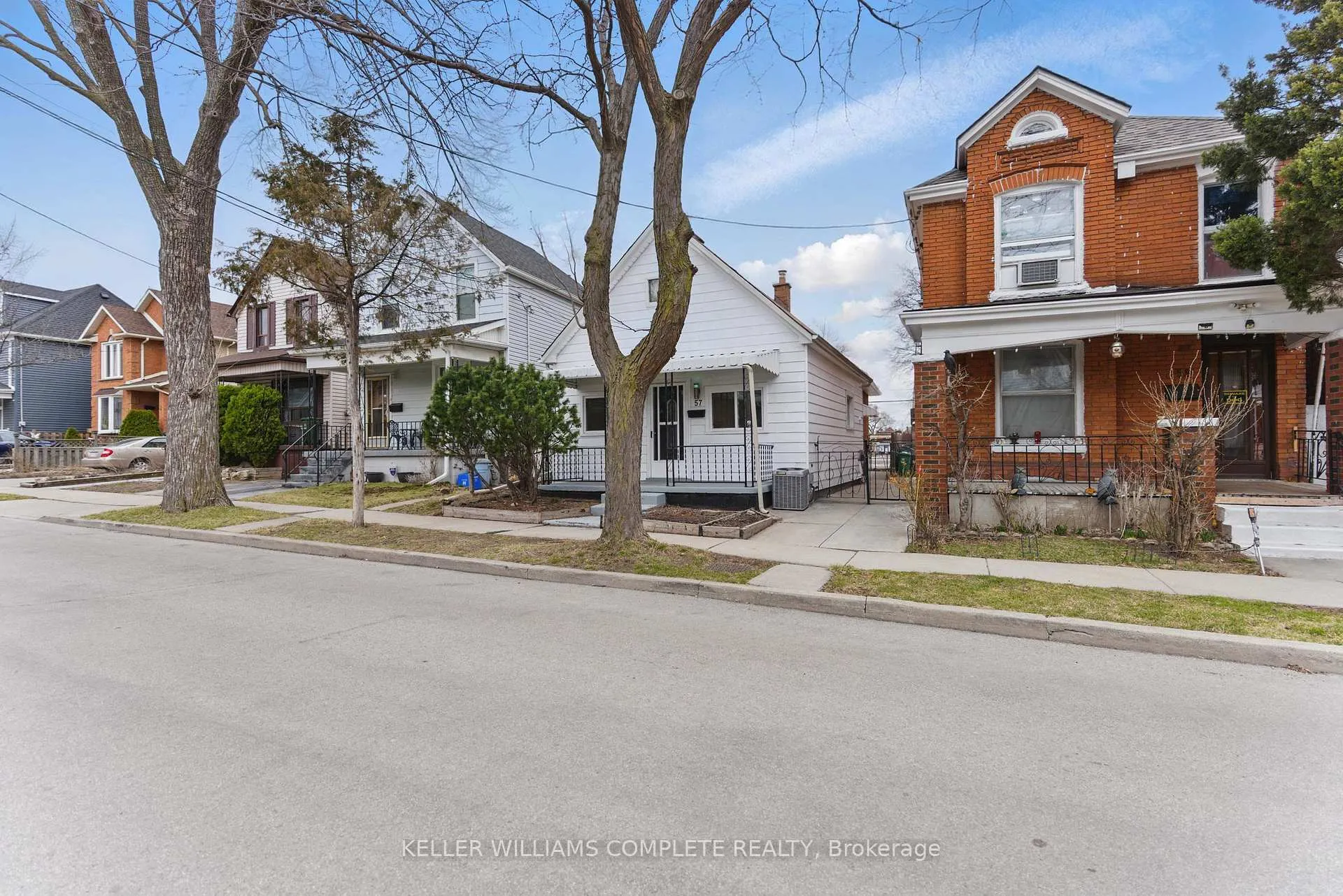 Photo 3 of 57 Beechwood Avenue, Hamilton, Beasley — HOMEH