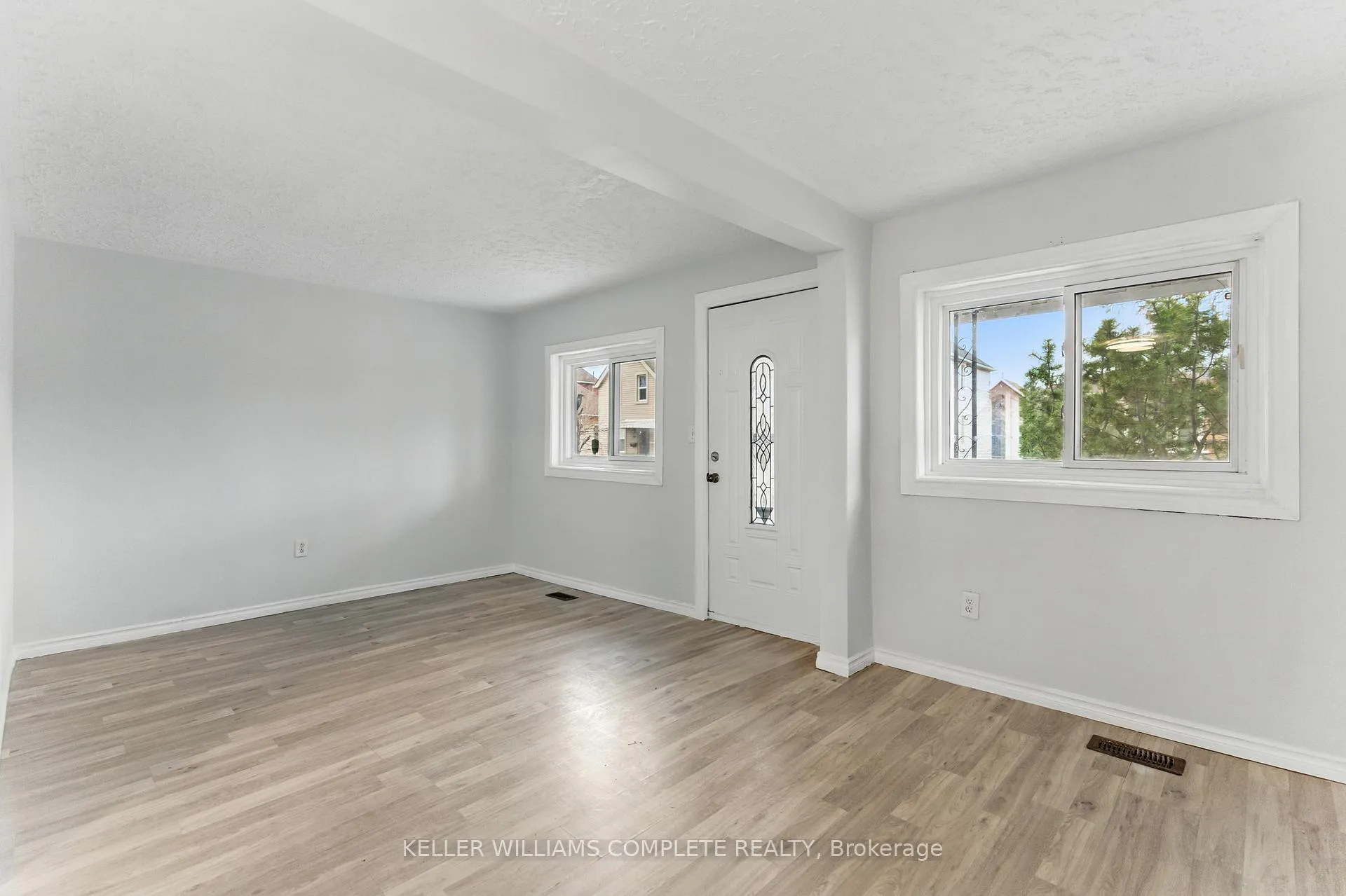 Photo 13 of 57 Beechwood Avenue, Hamilton, Beasley — HOMEH