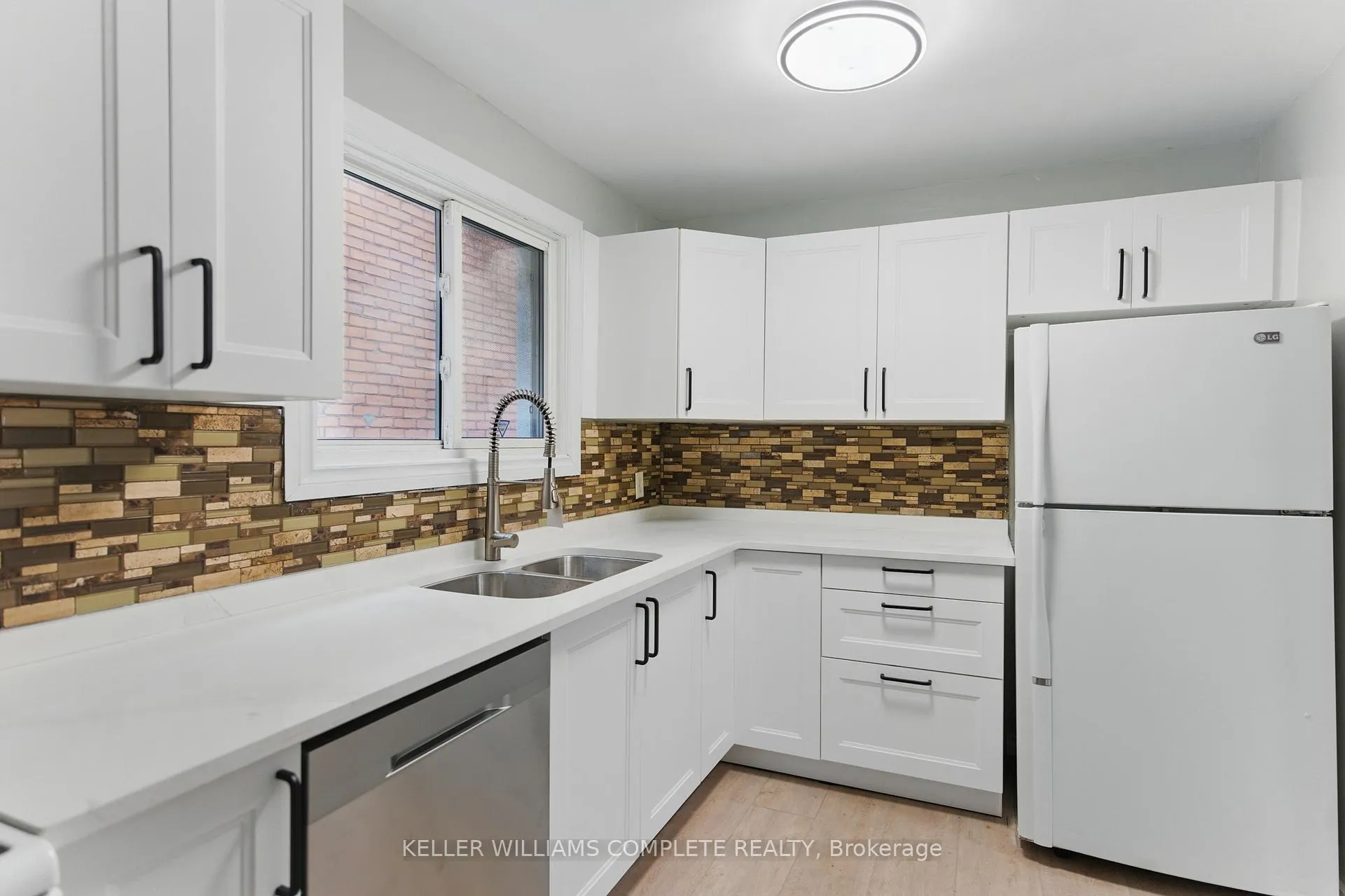 Photo 25 of 57 Beechwood Avenue, Hamilton, Beasley — HOMEH