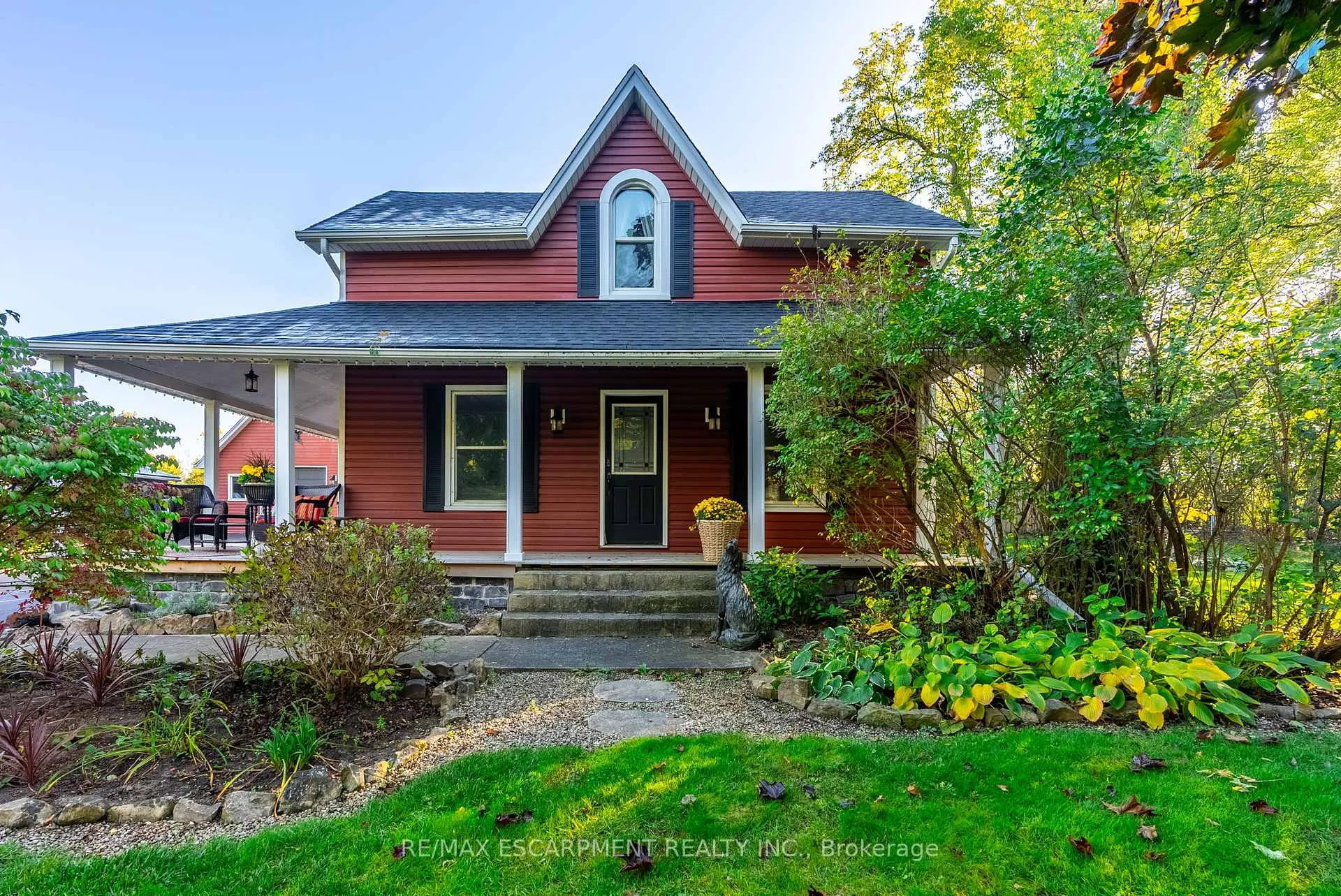 Photo 2 of 1304 Brock Road, Hamilton, Dundas — HOMEH
