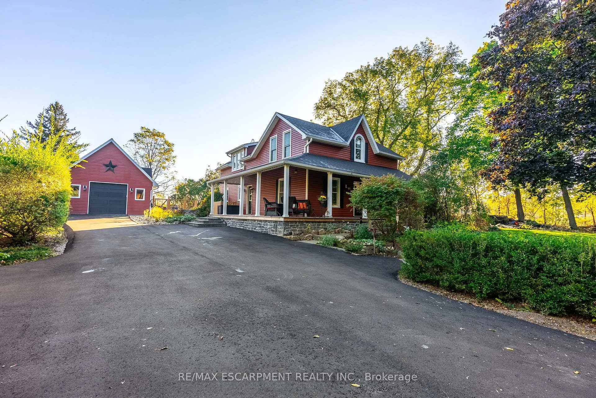 Photo 3 of 1304 Brock Road, Hamilton, Dundas — HOMEH