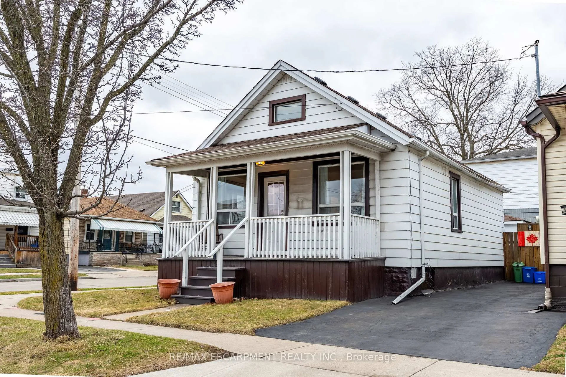 Photo 3 of 170 Newlands Avenue, Hamilton, Homeside — HOMEH