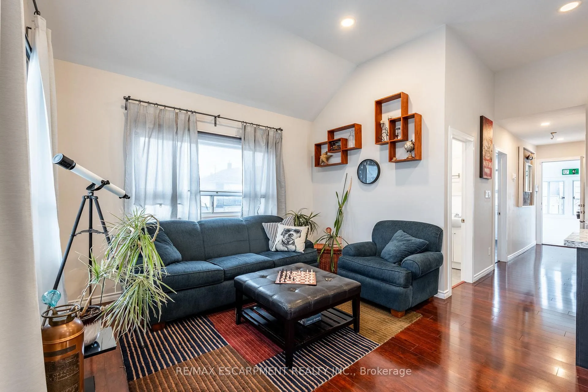 Photo 6 of 170 Newlands Avenue, Hamilton, Homeside — HOMEH