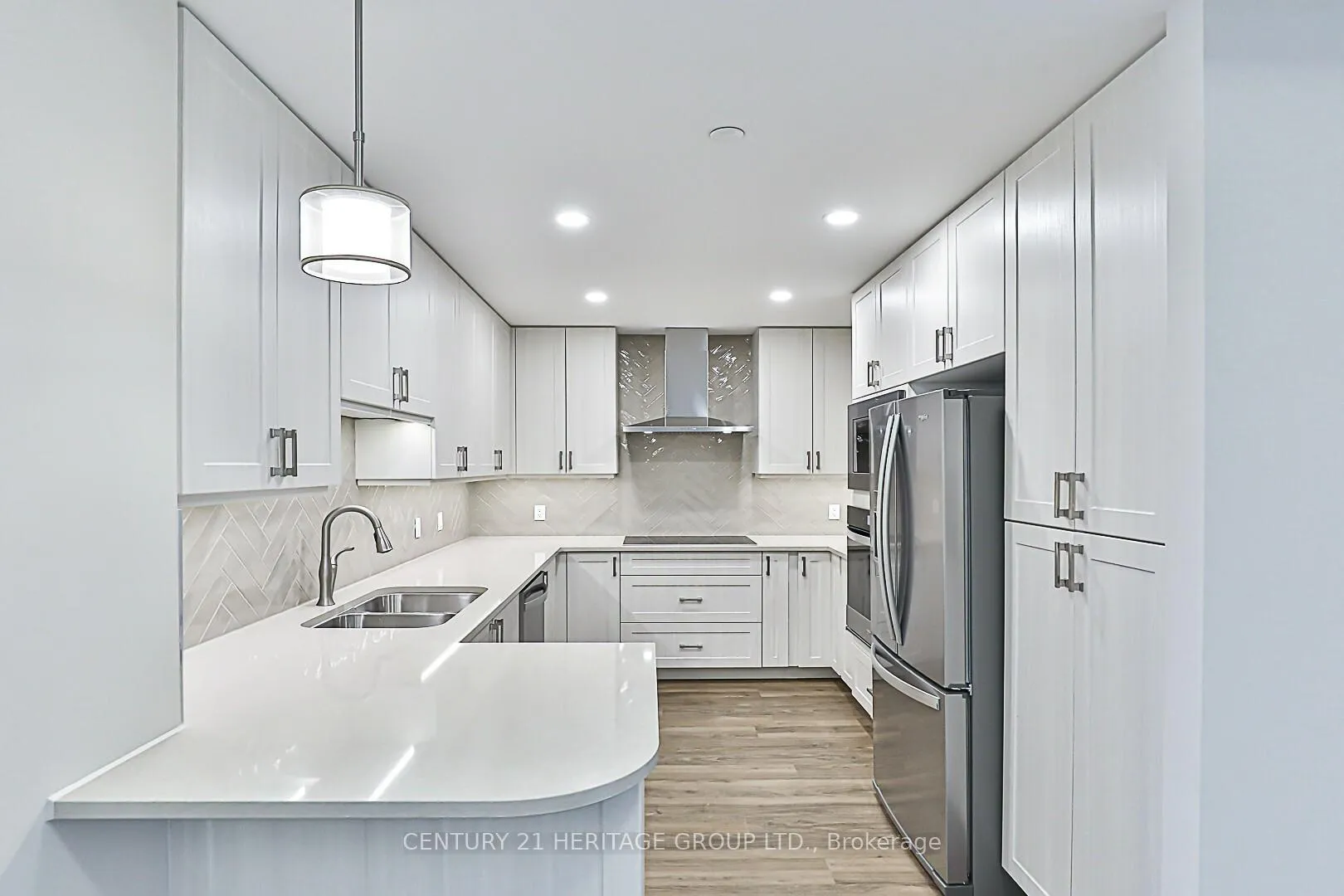 Photo 14 of Unit 101, 460 William Graham Drive, Aurora, Rural Aurora — HOMEH