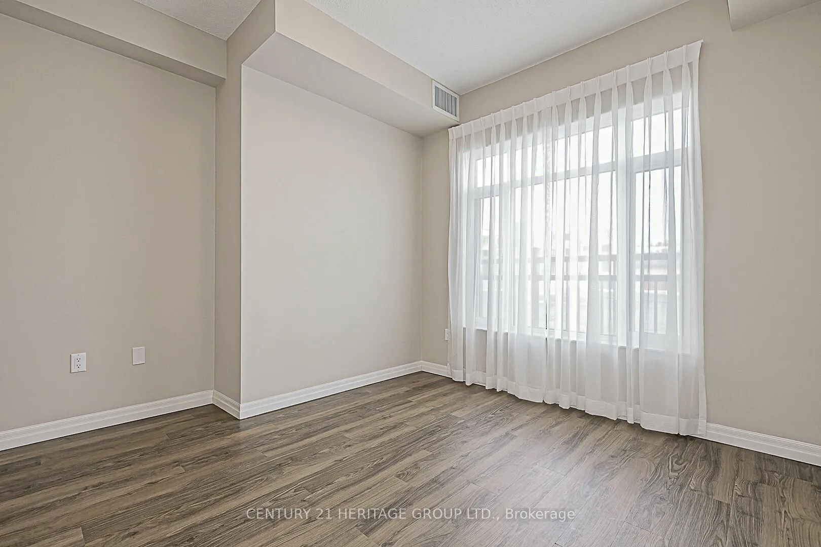 Photo 21 of Unit 101, 460 William Graham Drive, Aurora, Rural Aurora — HOMEH