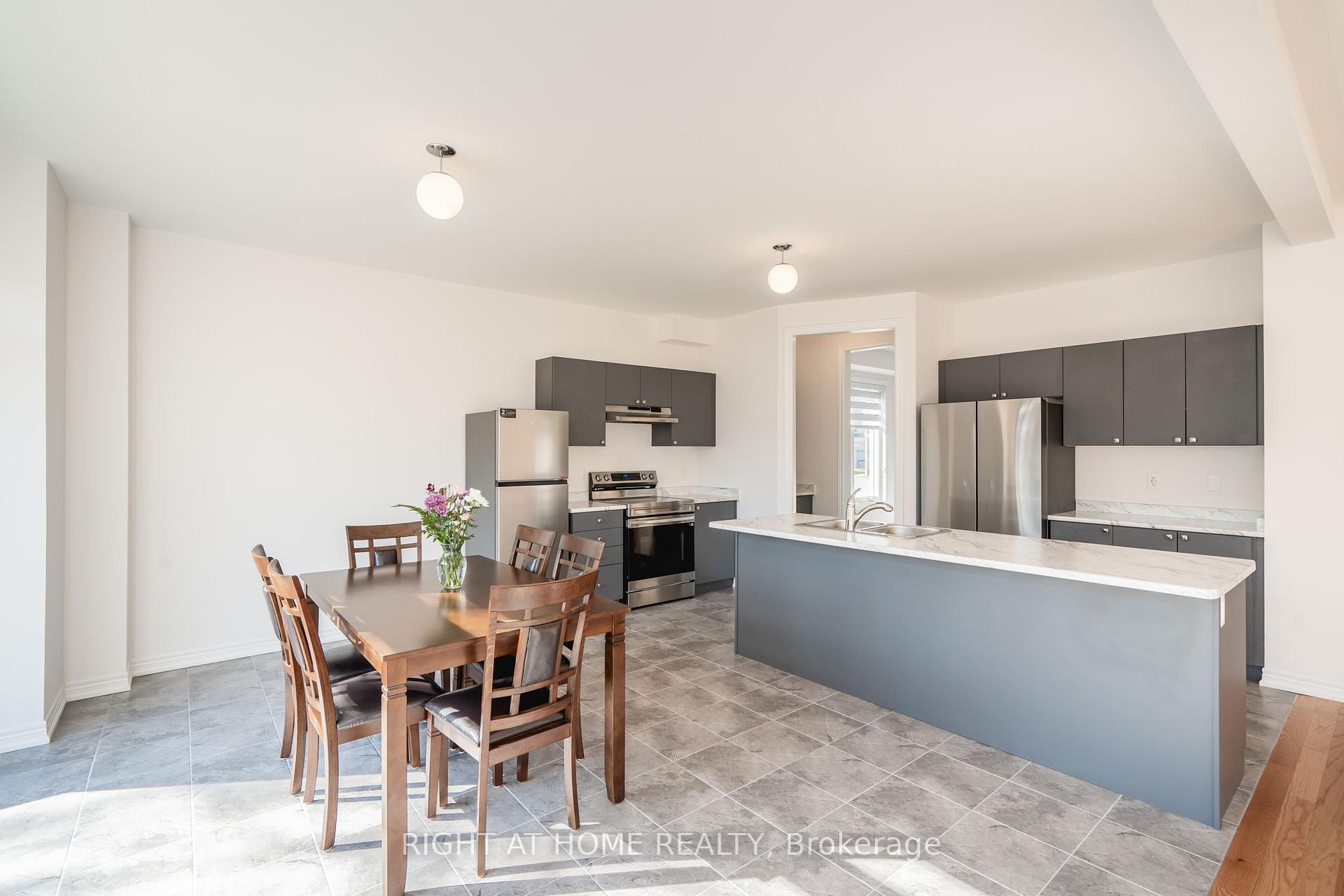 Photo 10 of 40 Baycroft Boulevard, Essa, Angus — HOMEH