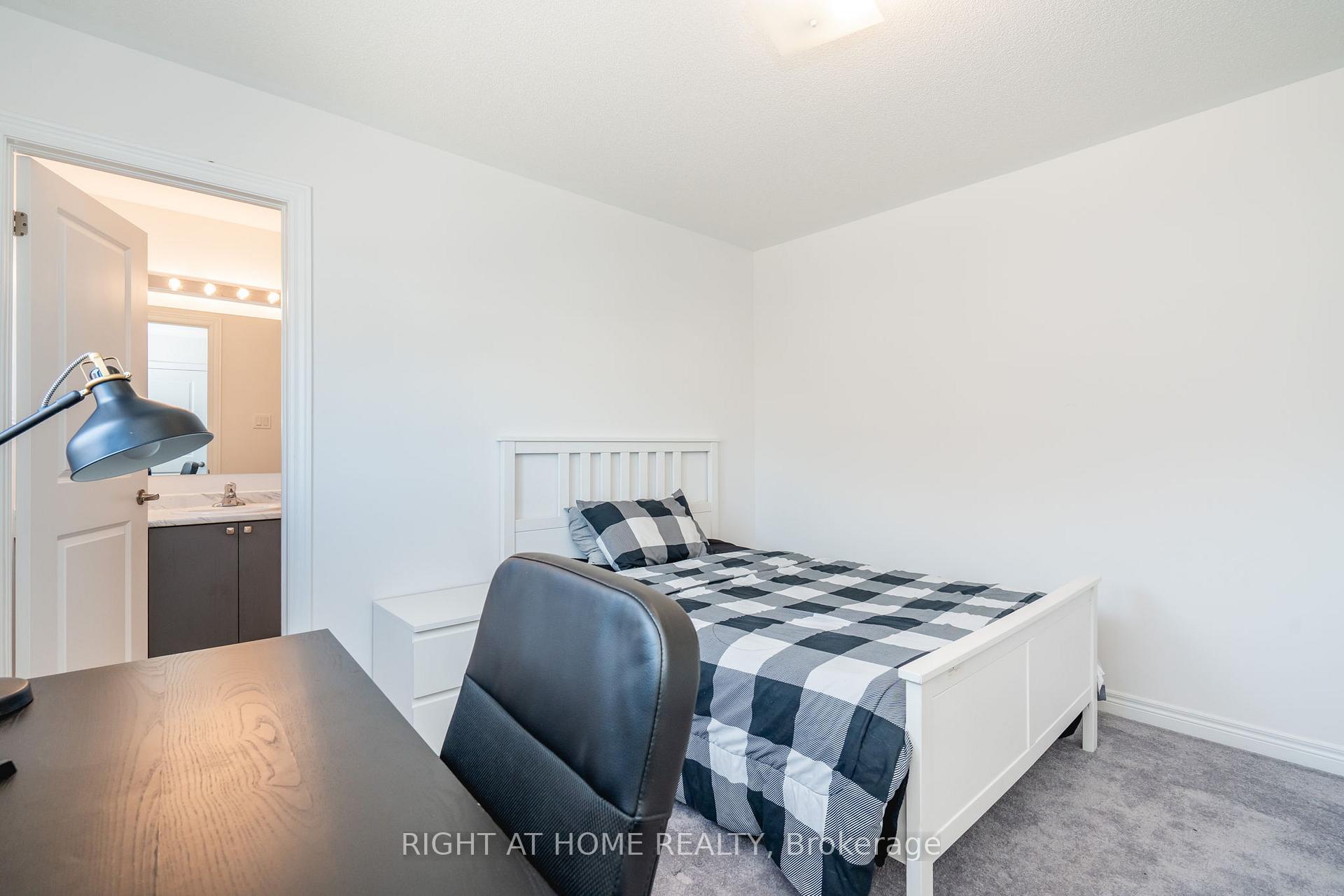 Photo 38 of 40 Baycroft Boulevard, Essa, Angus — HOMEH