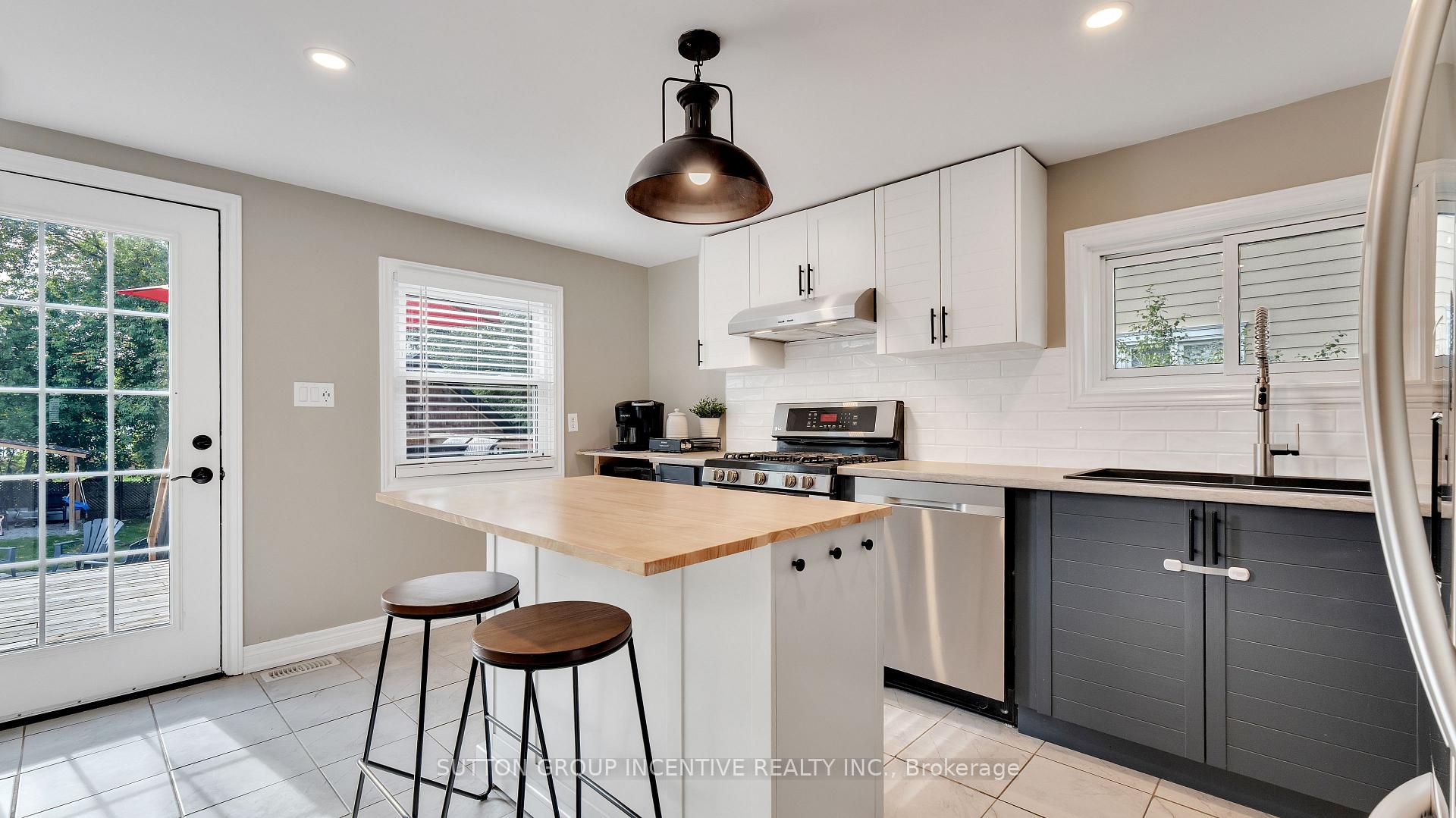 Photo 16 of 844 Trivetts Road, Georgina, Historic Lakeshore Communities — HOMEH
