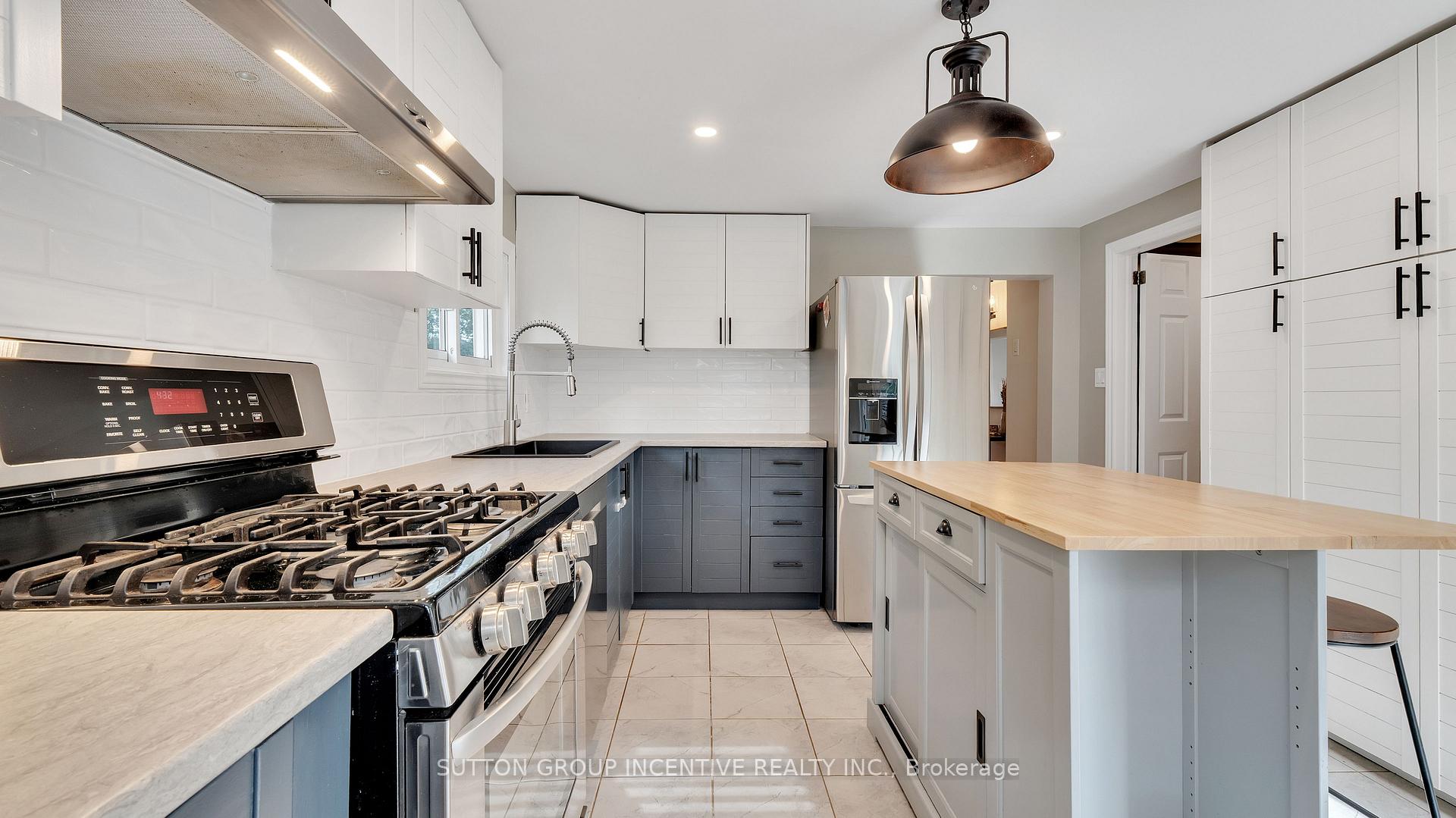 Photo 17 of 844 Trivetts Road, Georgina, Historic Lakeshore Communities — HOMEH