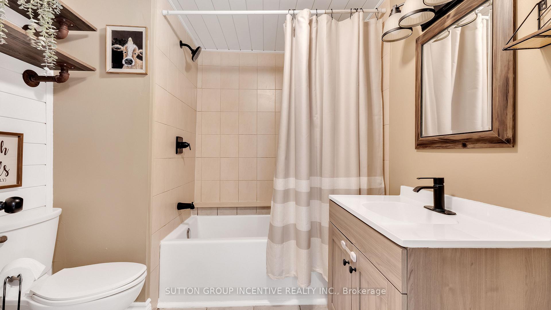 Photo 19 of 844 Trivetts Road, Georgina, Historic Lakeshore Communities — HOMEH