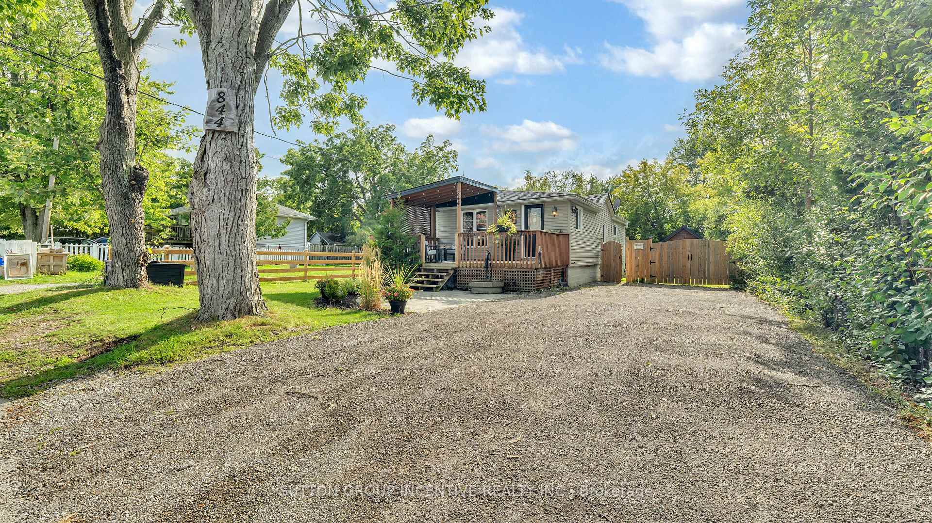 Photo 25 of 844 Trivetts Road, Georgina, Historic Lakeshore Communities — HOMEH