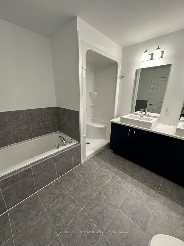 Photo 21 of 18 Bradley Avenue, Welland, Lincoln/Crowland — HOMEH