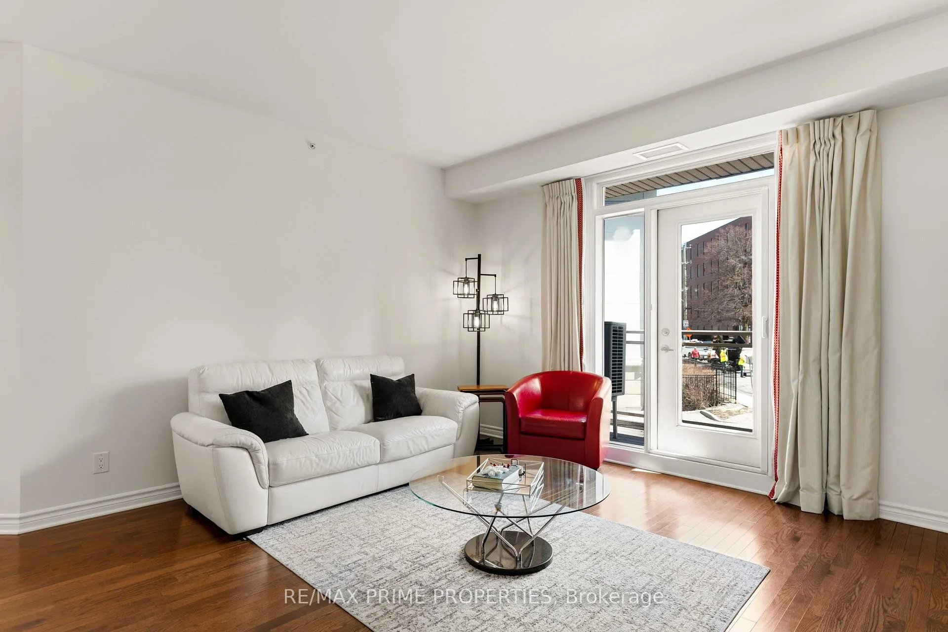 Photo 6 of Unit 202, 1201 Ohio Street, Ottawa, Billings Bridge — HOMEH