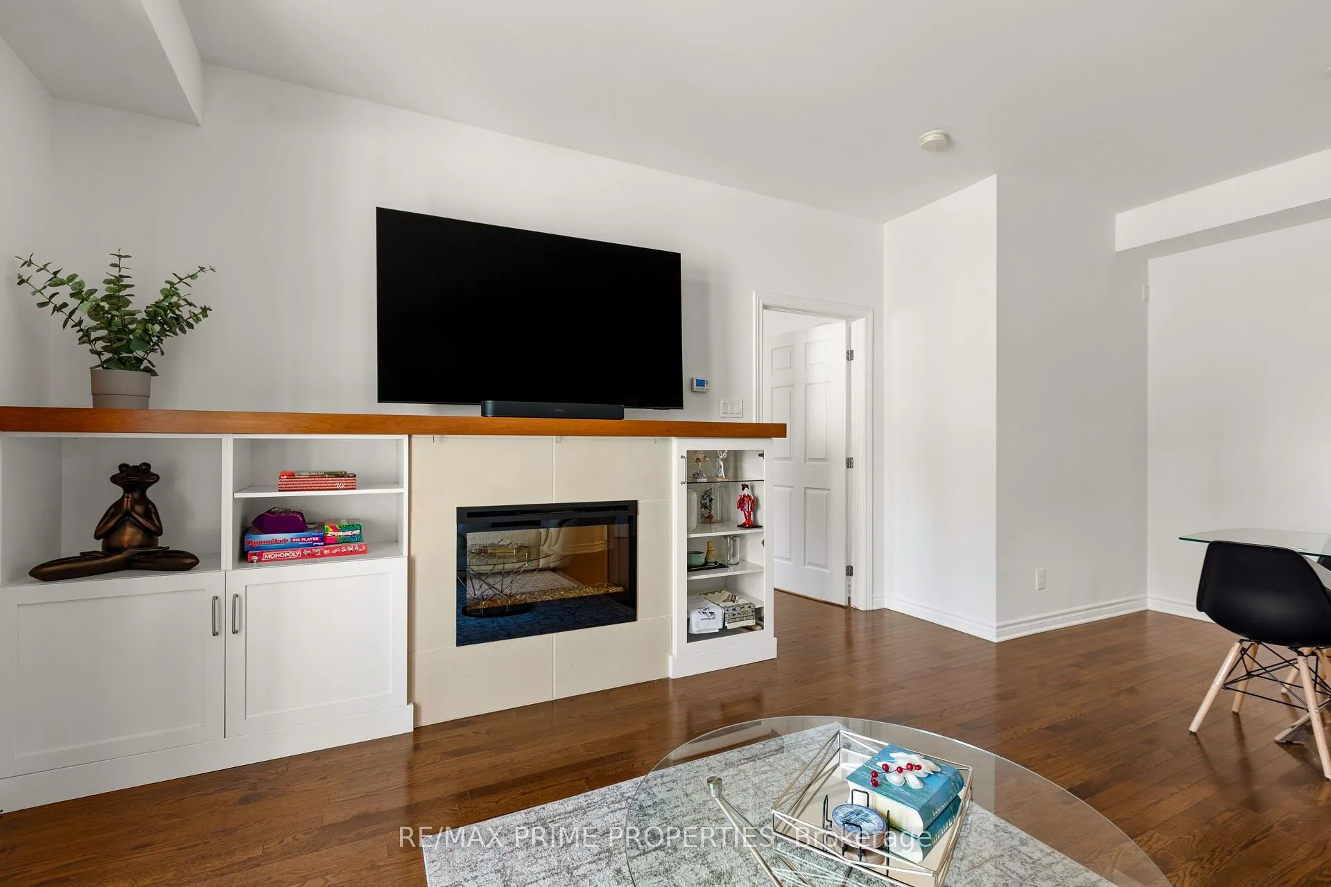 Photo 10 of Unit 202, 1201 Ohio Street, Ottawa, Billings Bridge — HOMEH