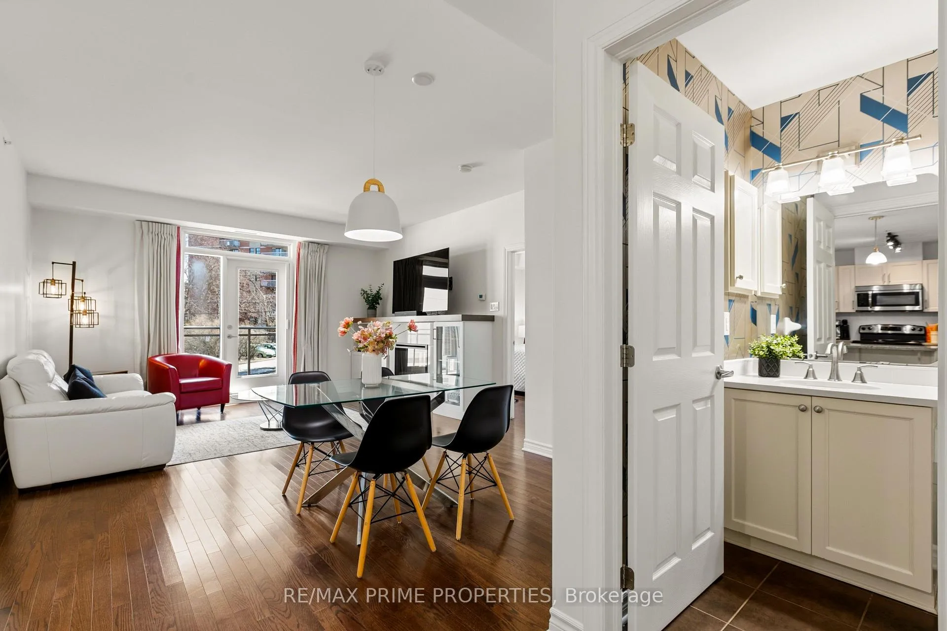 Photo 13 of Unit 202, 1201 Ohio Street, Ottawa, Billings Bridge — HOMEH