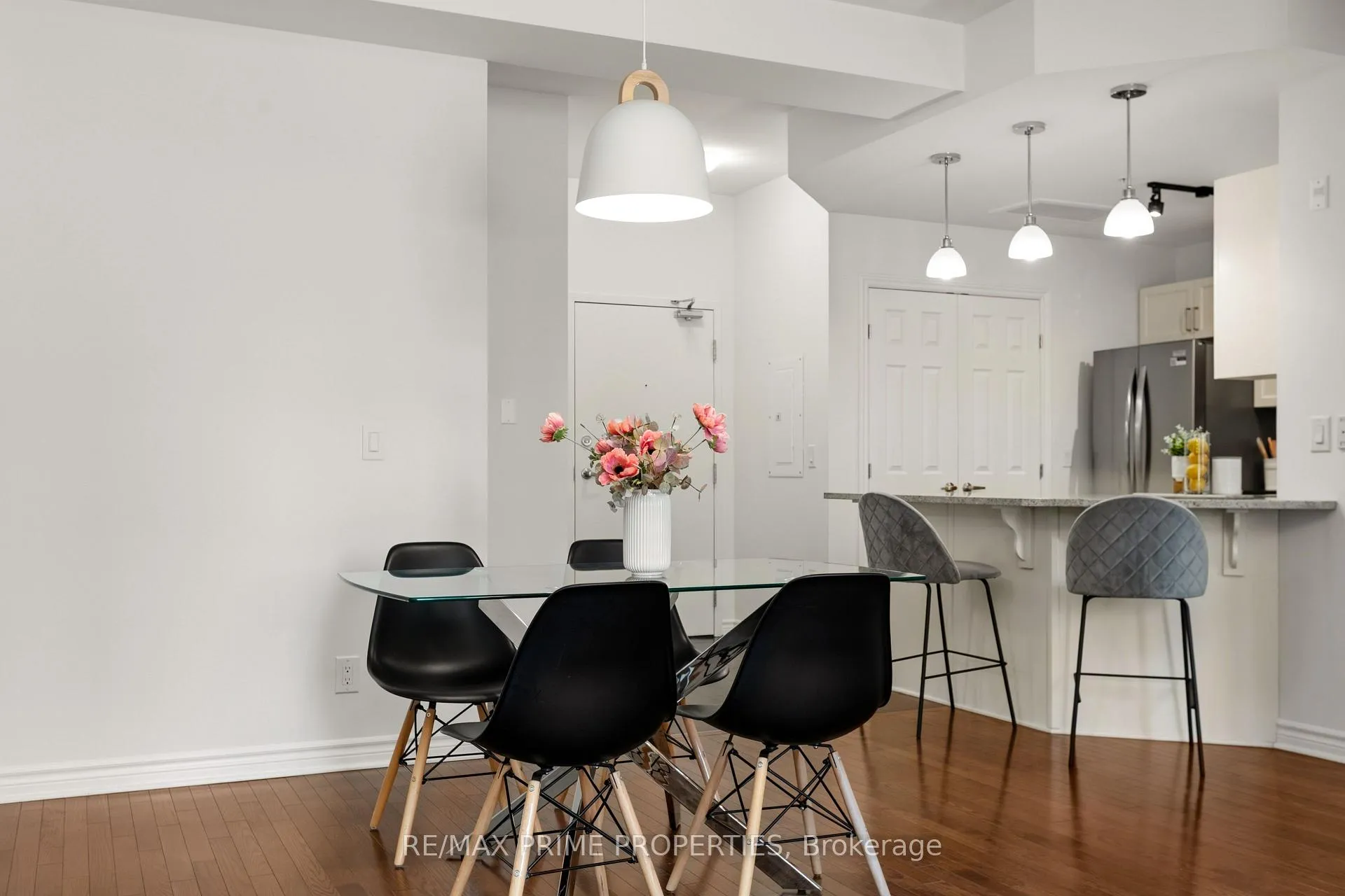 Photo 14 of Unit 202, 1201 Ohio Street, Ottawa, Billings Bridge — HOMEH
