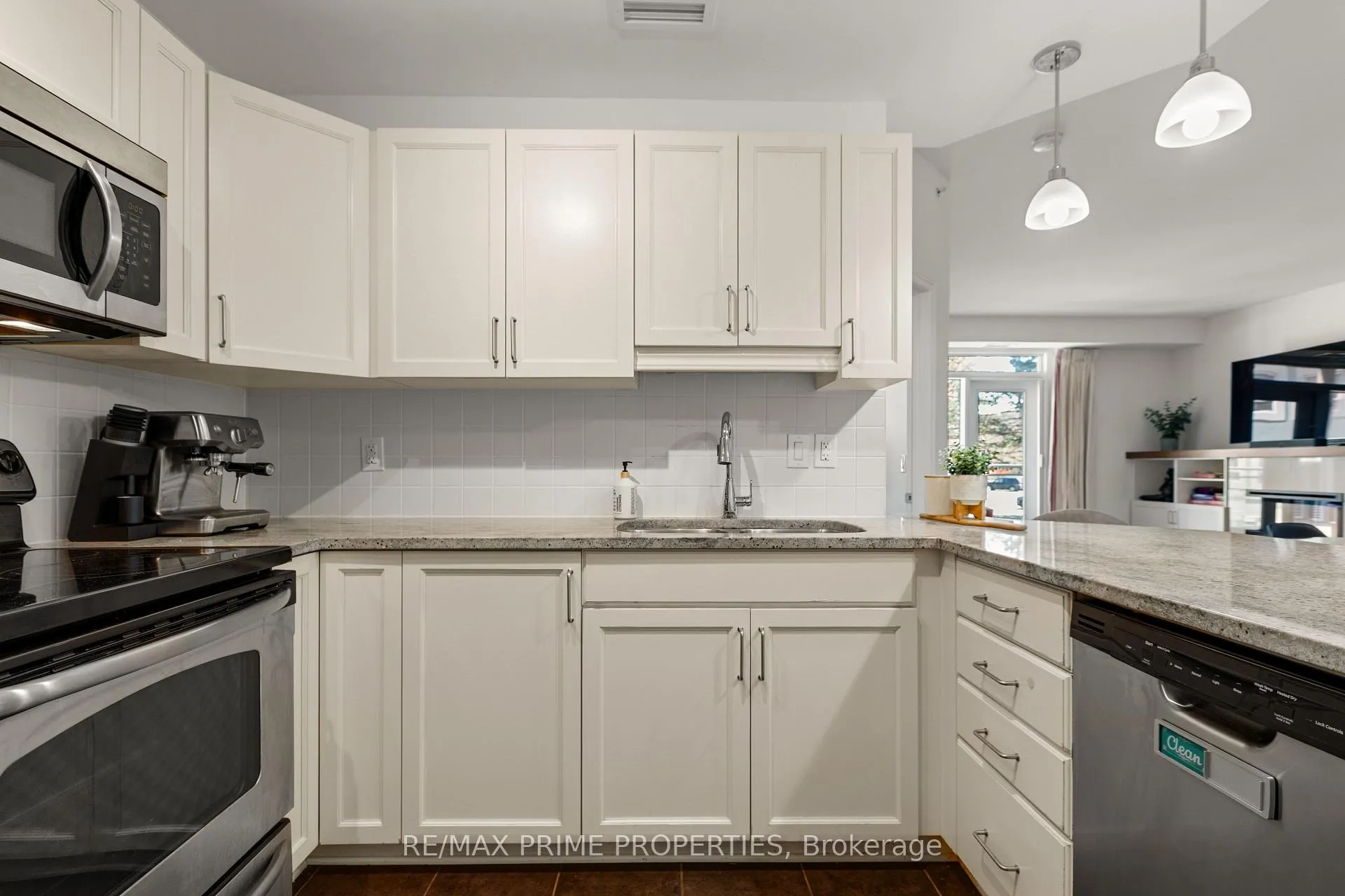 Photo 18 of Unit 202, 1201 Ohio Street, Ottawa, Billings Bridge — HOMEH