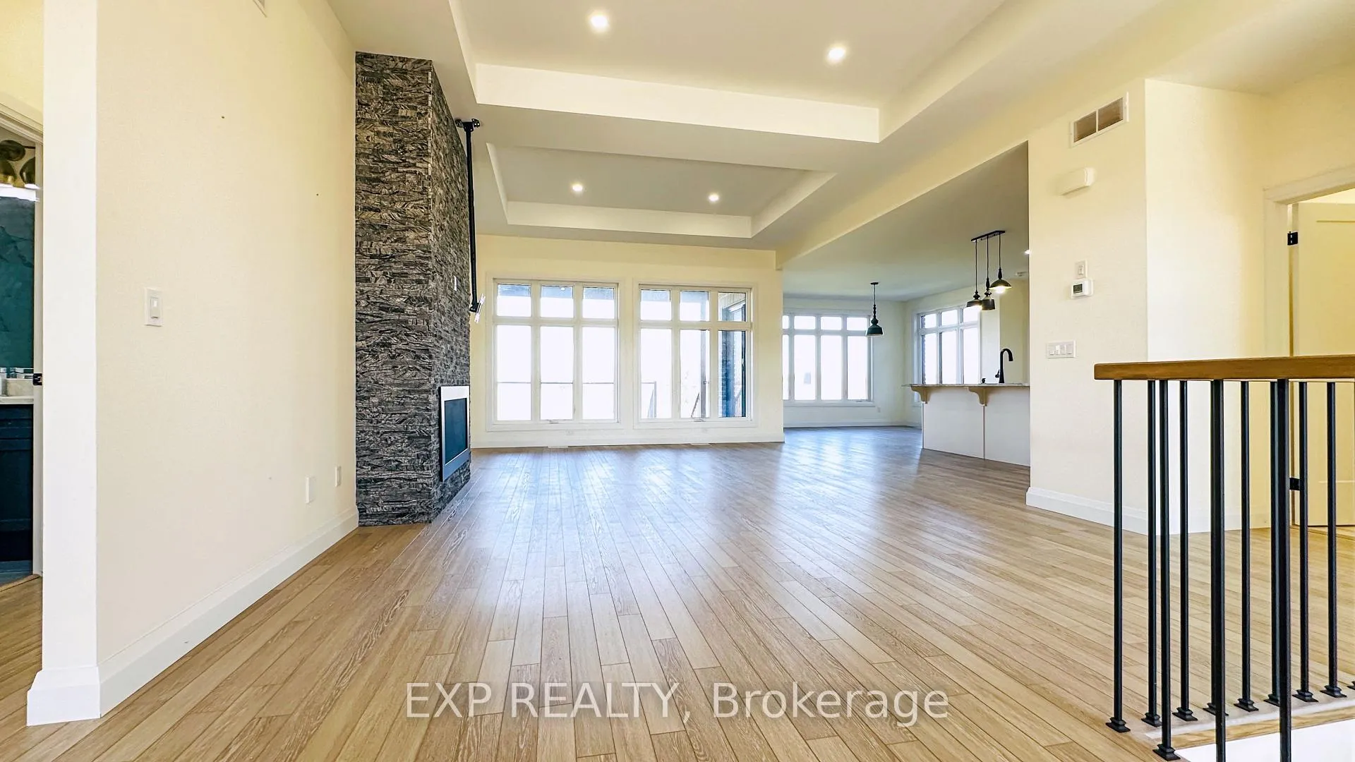 Photo 6 of 12 Hudson Drive, Brant, Brantford Twp — HOMEH