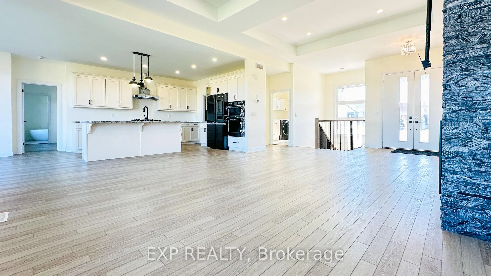 Photo 8 of 12 Hudson Drive, Brant, Brantford Twp — HOMEH